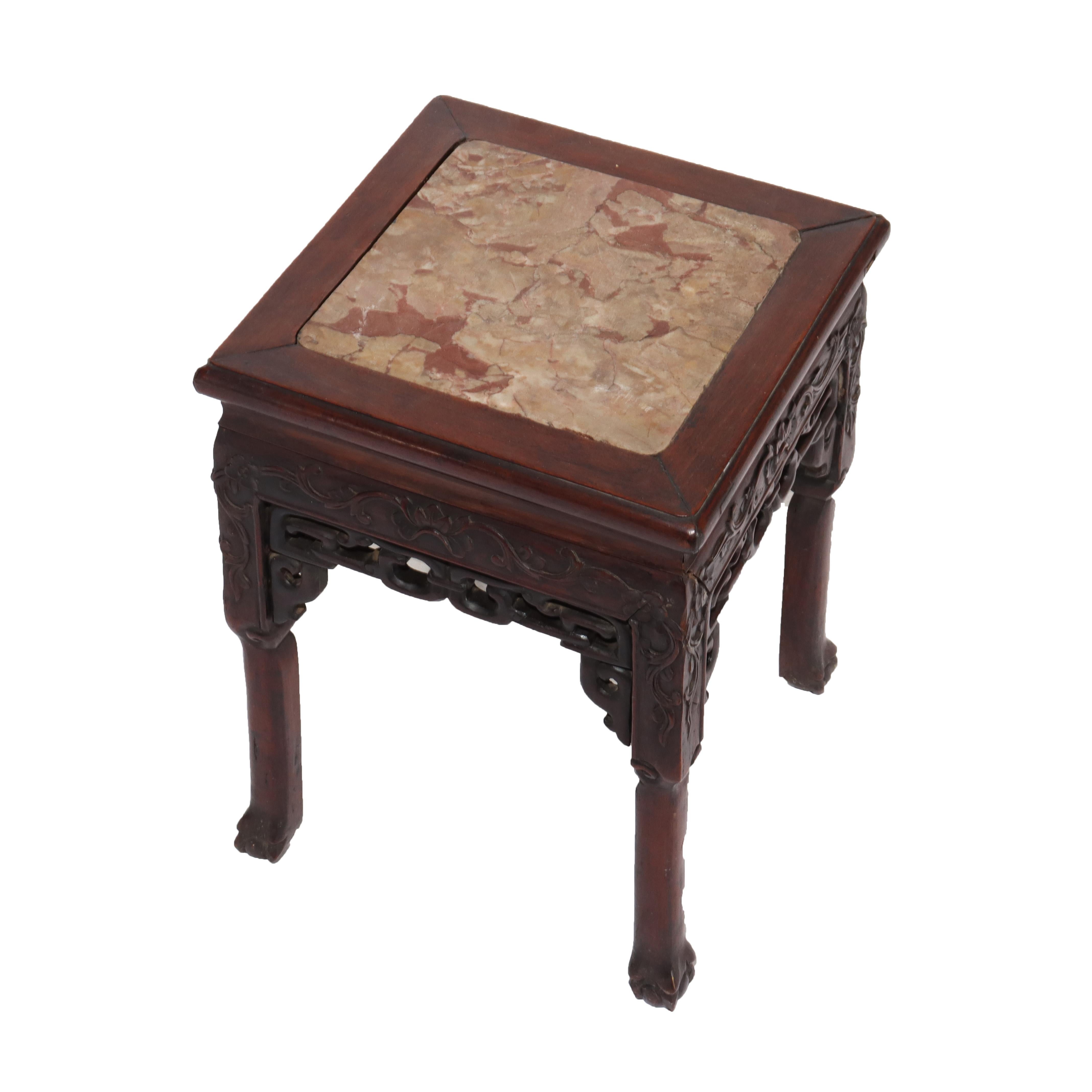 Ancienne table chinoise en bois dur sculpté et à plateau en marbre rouge C1920
Dimensions - 17 7/8