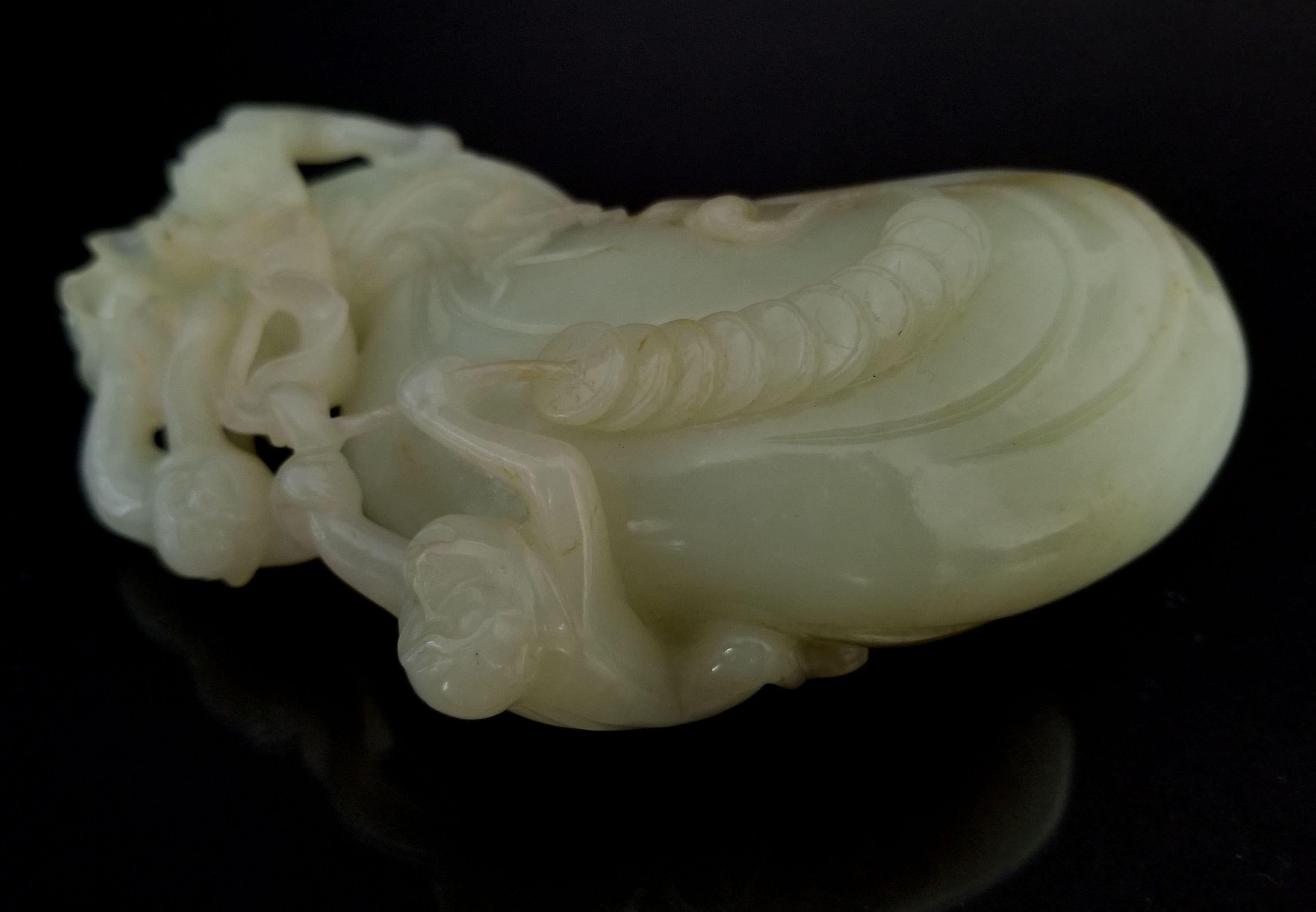 Antike chinesische geschnitzte Hetain-Weiß-/Celadon-Jade-Familie „Die Affenfamilie“ aus dem 18. Jahrhundert (Sonstiges) im Angebot