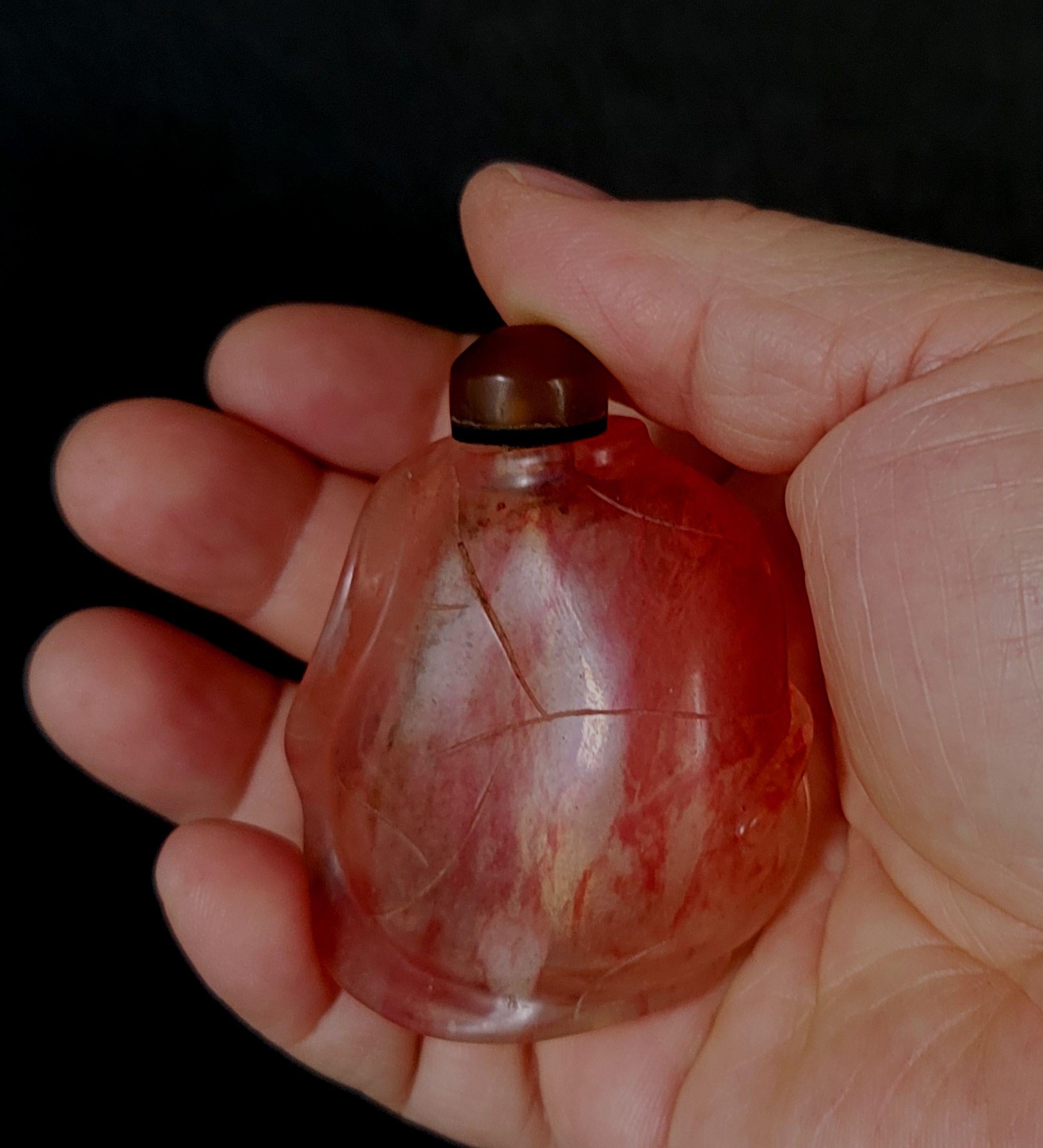 Antique Chinese Carved Rock Crystal with Pink Grain Snuff Bottle, 19th Century For Sale 10