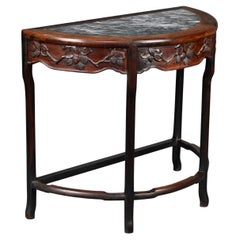 Ancienne table console demi-lune chinoise sculptée en bois de rose