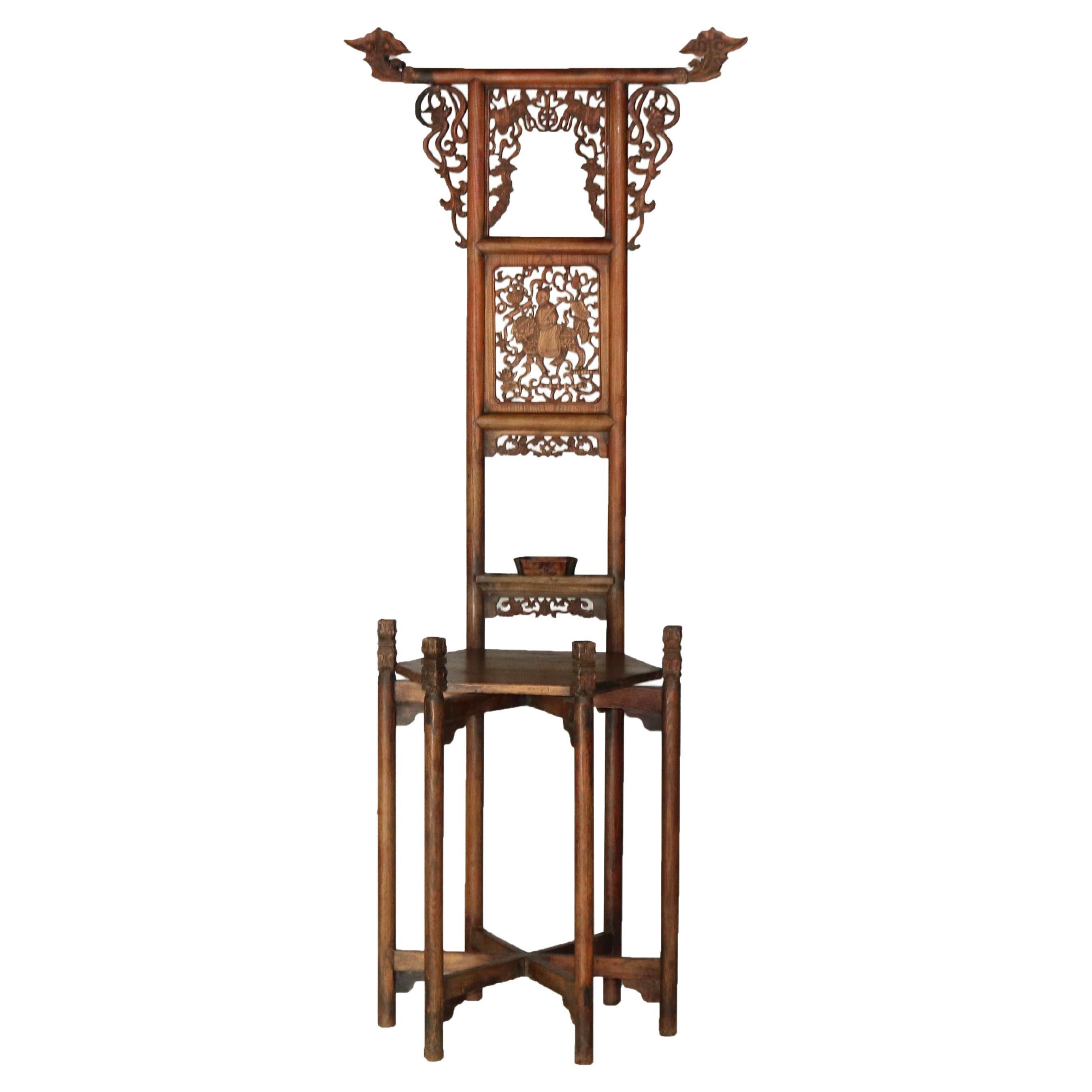 Ancien Stand de lavage en palissandre chinois sculpté avec éléphant et personnage C1920 en vente