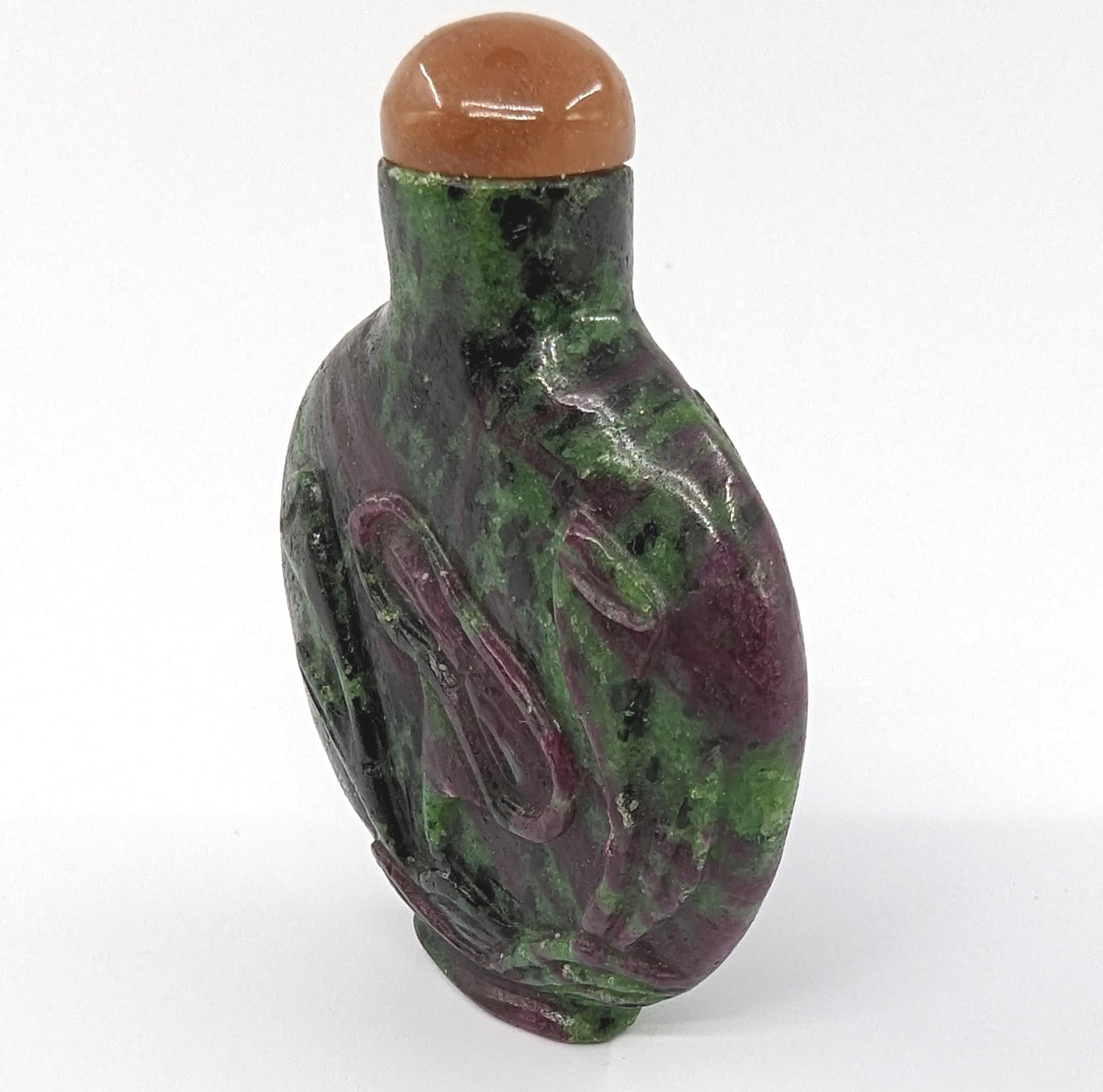 Antique Chinese Carved Ruby in Zoisite Stone Snuff Bottle Lotus Republic Period In Good Condition In Richmond, CA