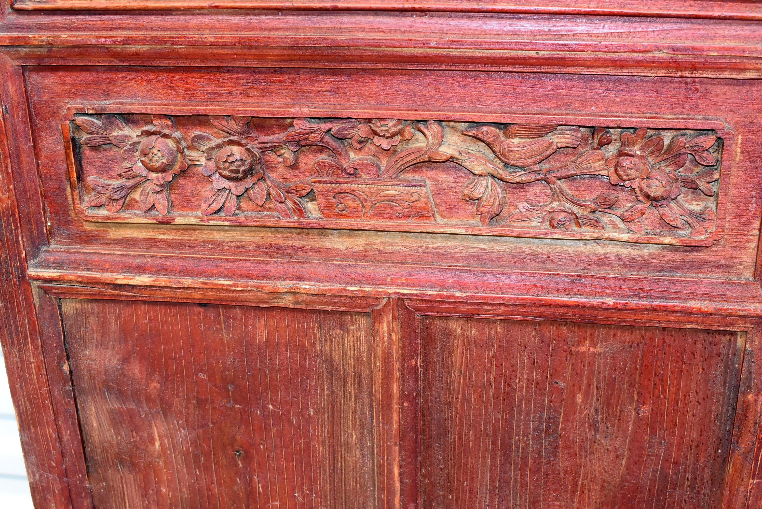 Antiker chinesischer geschnitzter Paravent, Kleeblatt-Muster im Zustand „Gut“ im Angebot in Somis, CA