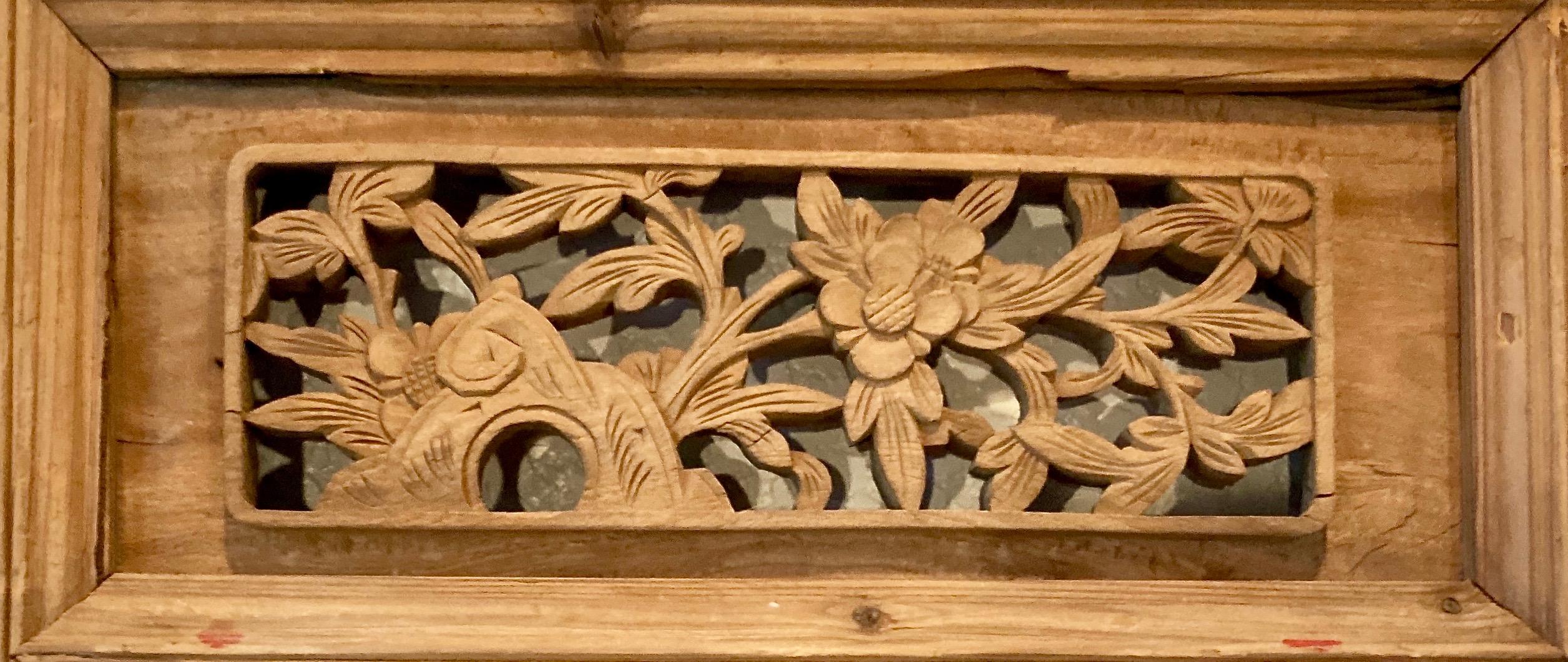 Qing Panneau en bois sculpté chinois ancien en vente