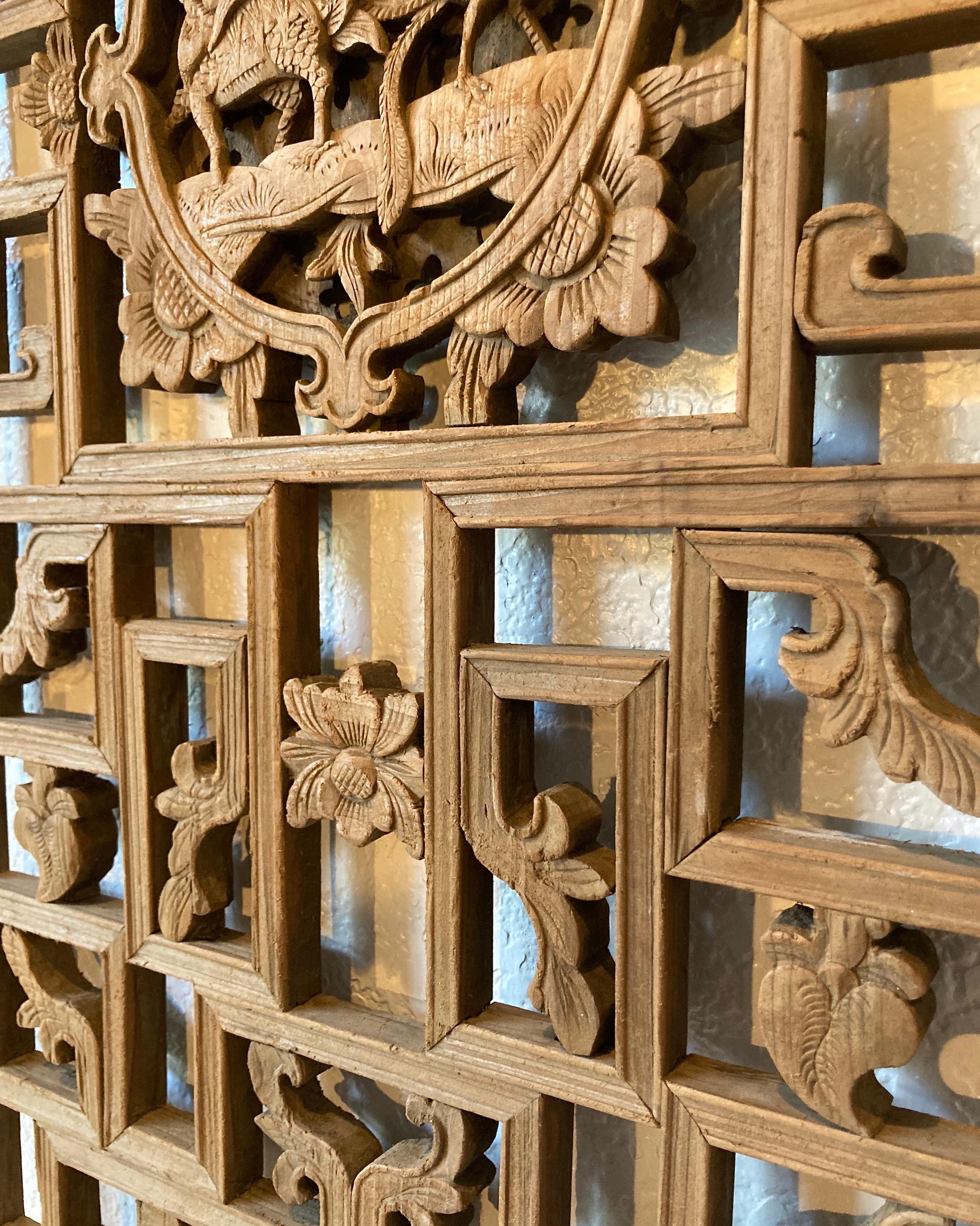 Antique Chinese Carved Wood Window Panel In Good Condition For Sale In Sherwood, OR