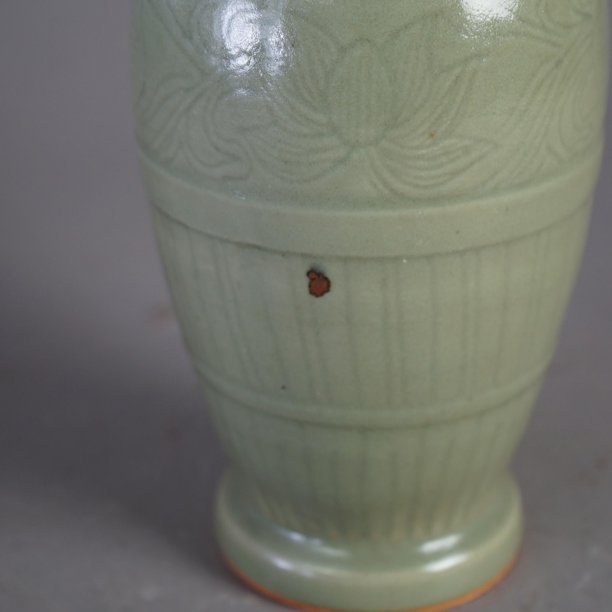 Antique Chinese Celadon Glazed Art Pottery Vase, c1930 For Sale 3