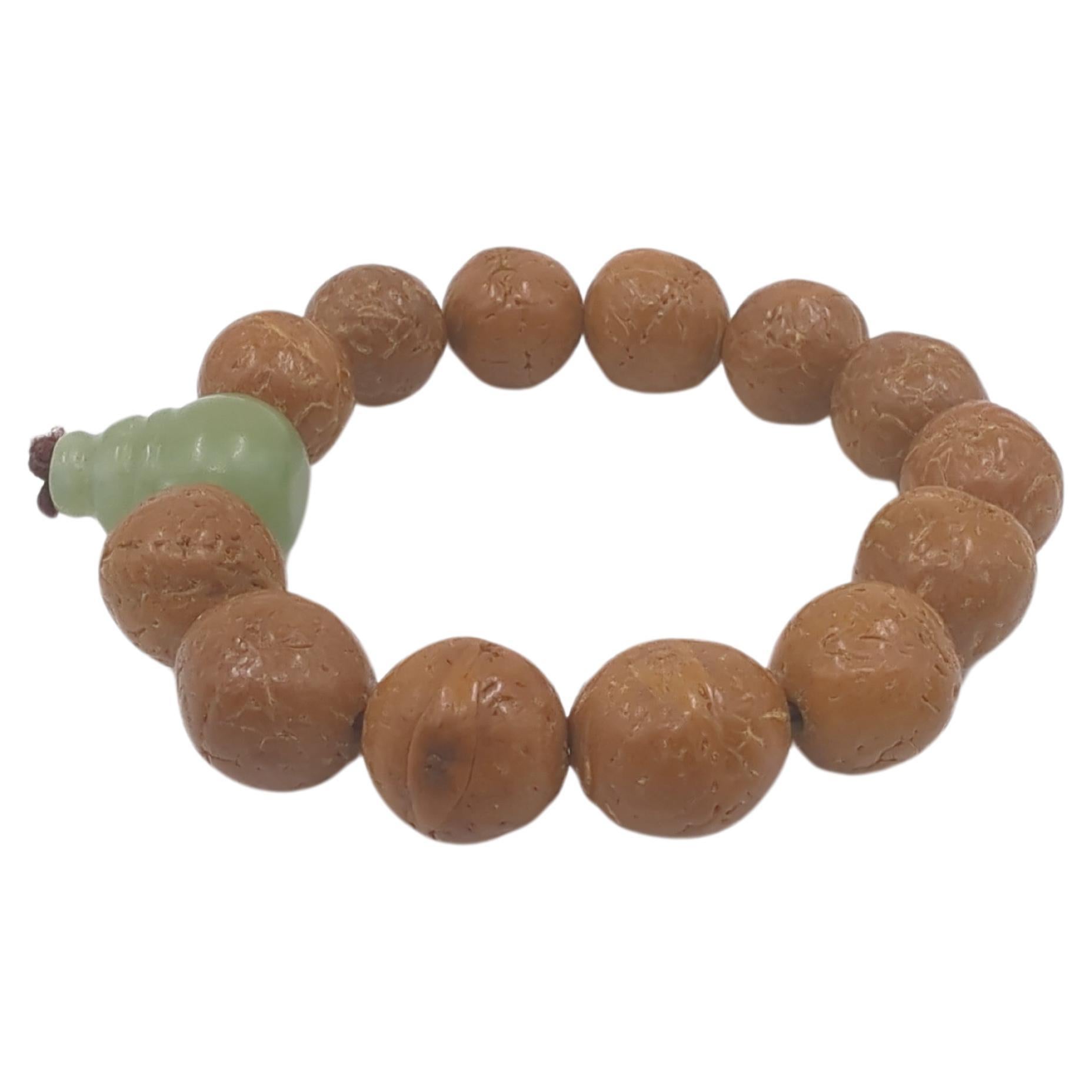 Round Cut Antique Chinese Celadon Jade Hulu Bead Bodhi Seeds Bracelet - BEAUTIFUL PATINA For Sale