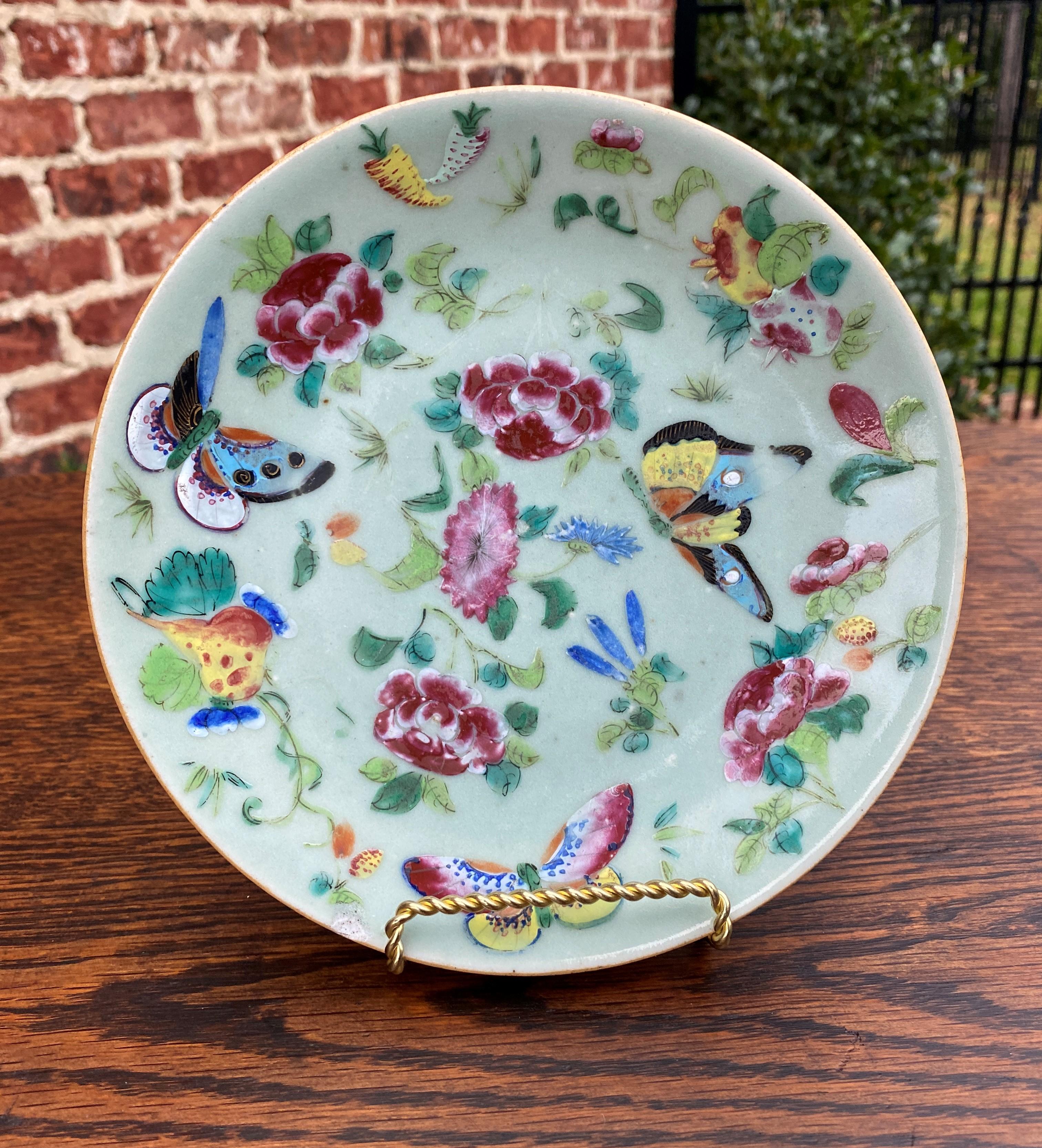 Porcelain Antique Chinese Celadon Plate Hand Painted Canton Famille Rose Qing c. 1820 #1