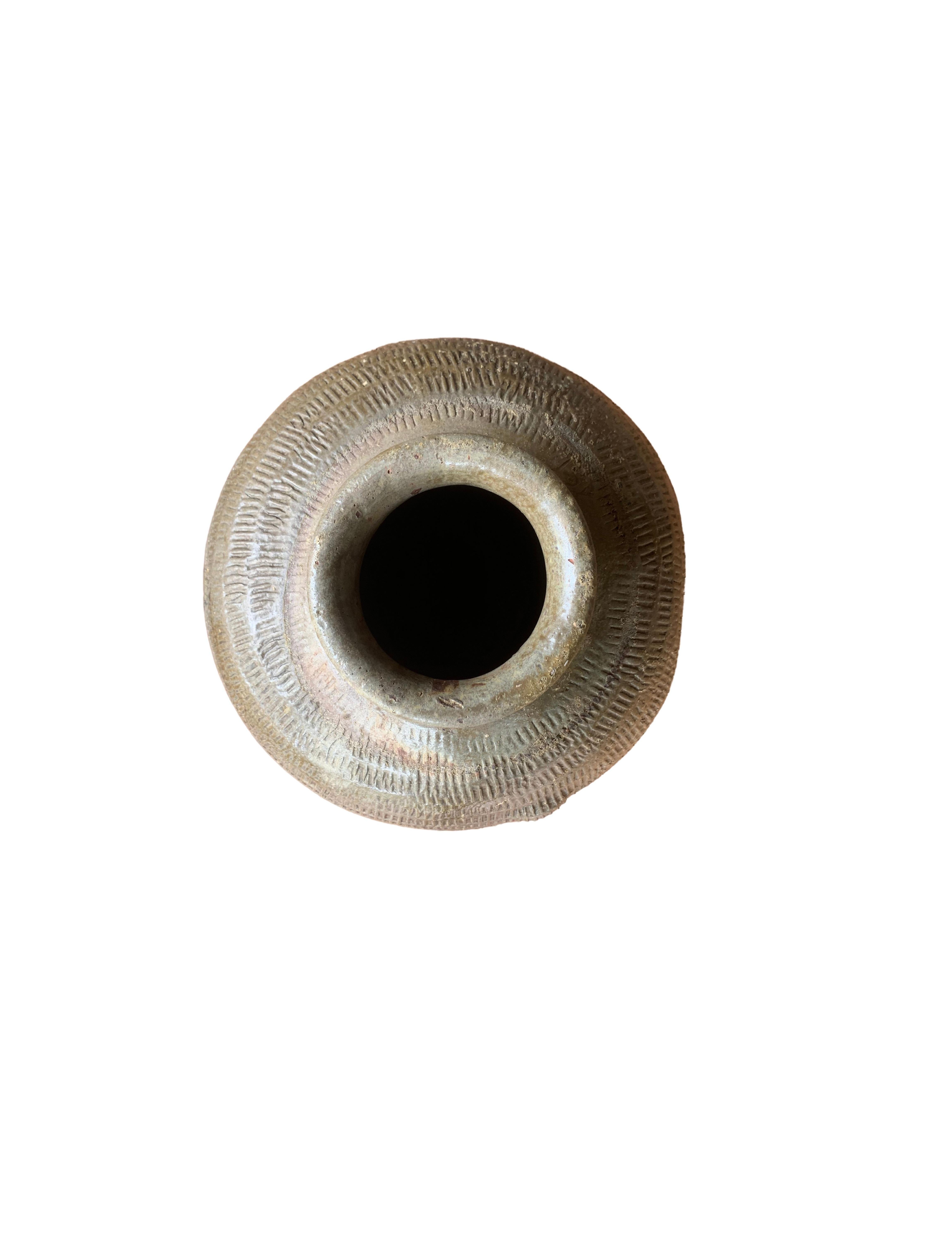 XX secolo Antico vaso cinese in ceramica per decapaggio Greene & Greene, 1900 ca. in vendita