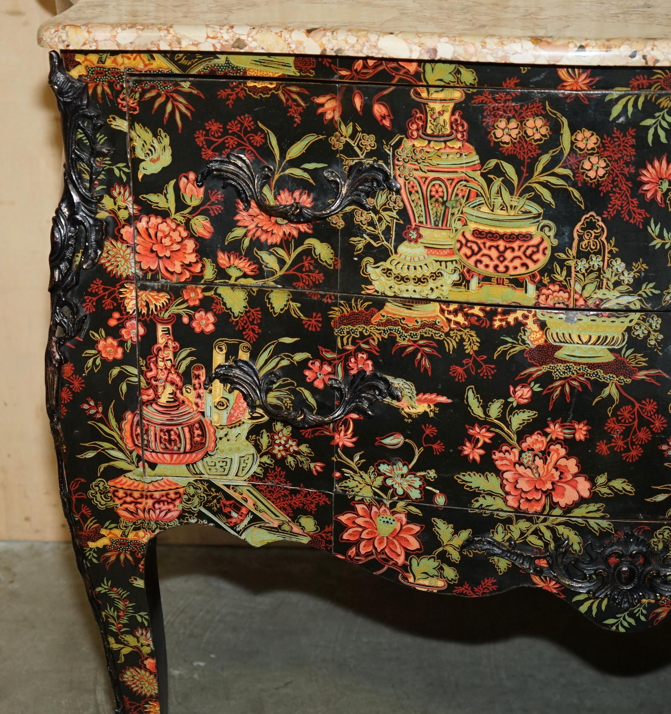 XIX secolo ANTICO CINOISERIE CINESE DIPINTO A MANO CASSETTIERA DI COMMODE CON TOP MARMELLATO in vendita