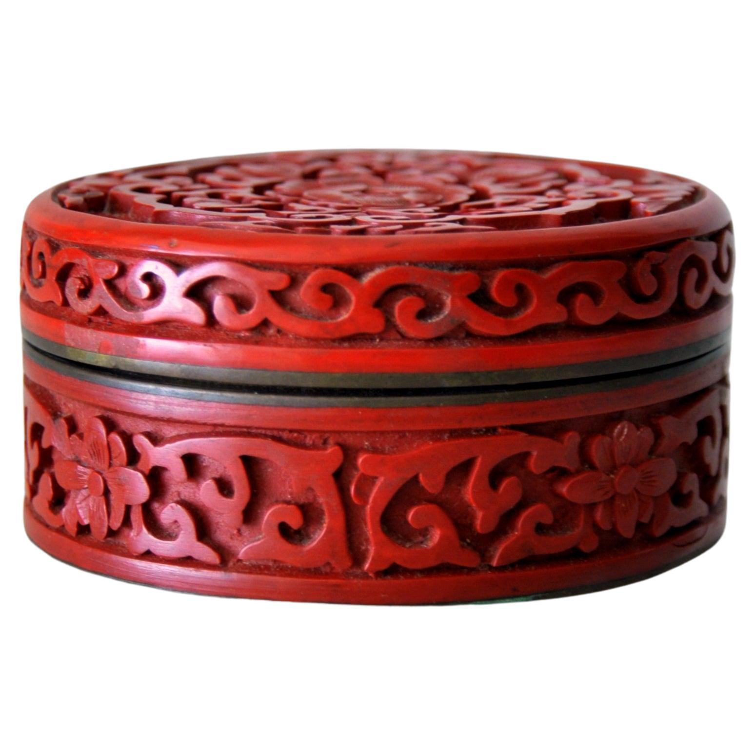 Antique Chinese Cinnabar, Brass and Enamel Box In Good Condition For Sale In Miami, FL