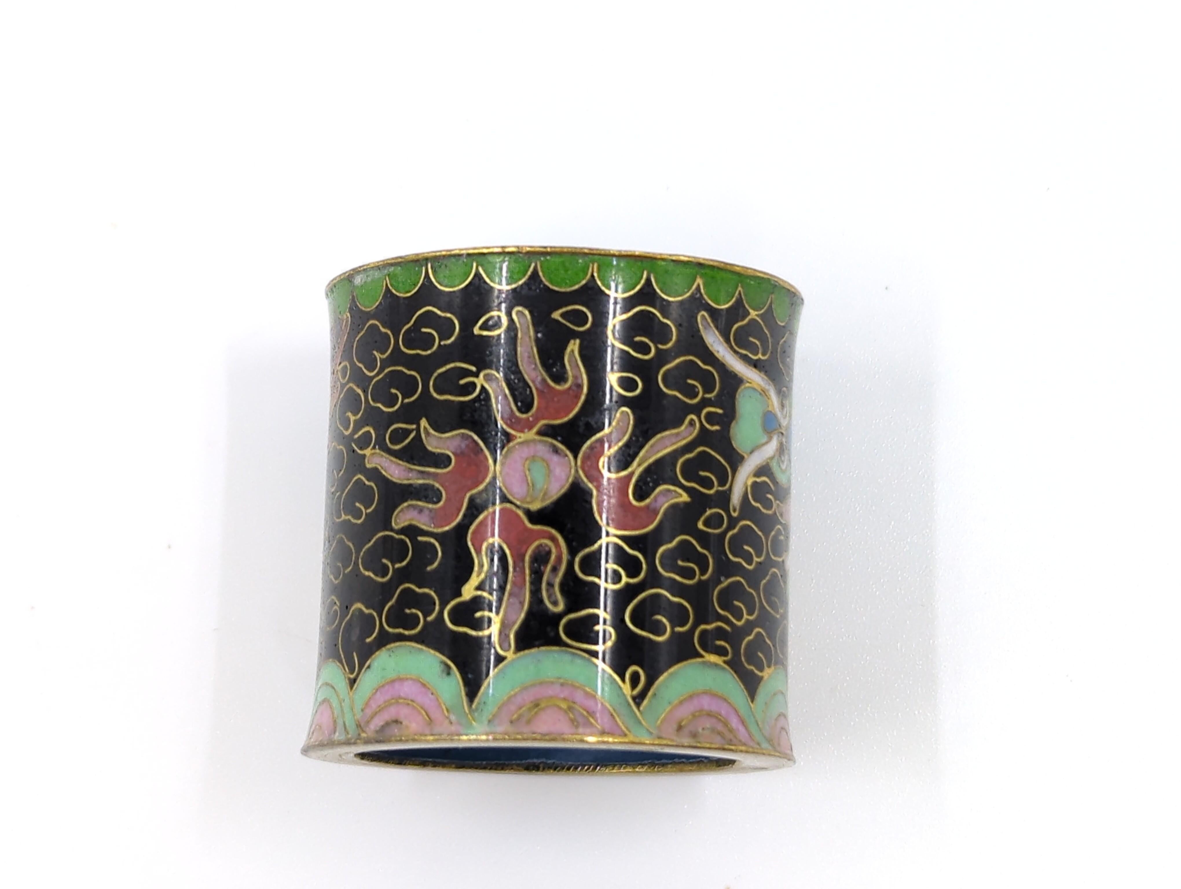 Antique Chinese Cloisonne Dragon Archer's Thumb Ring Size 14 ROC early 20c For Sale 3