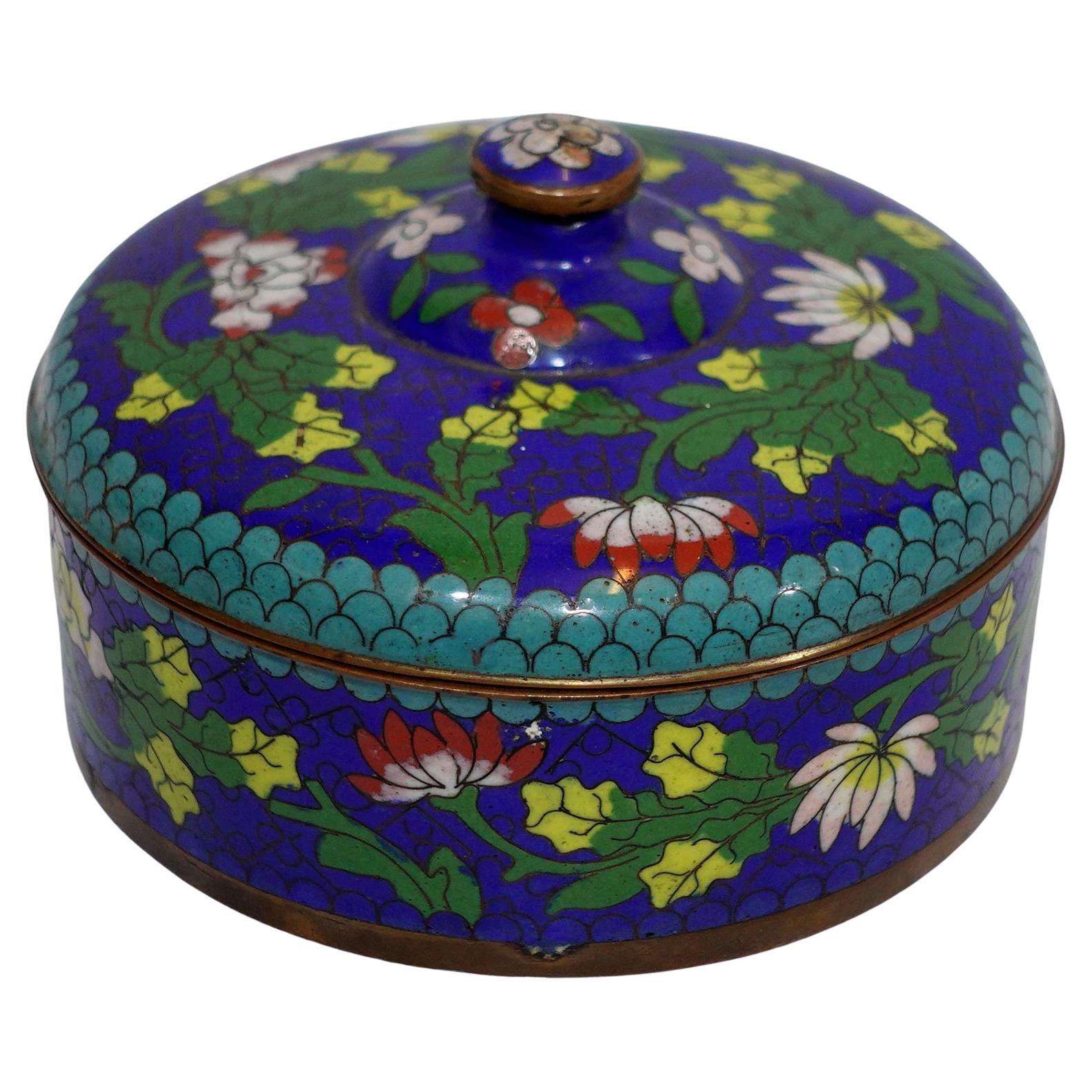 Antique Chinese Cloisonné Enamel Round Lidded Box 19th Century CO#01 For Sale