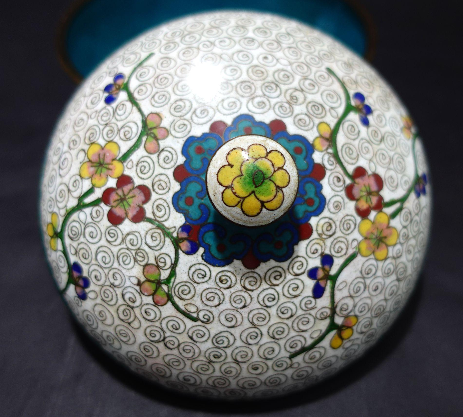 Antique Chinese Cloisonné Enamel Round Lidded Box 19th Century CO#09 For Sale 2