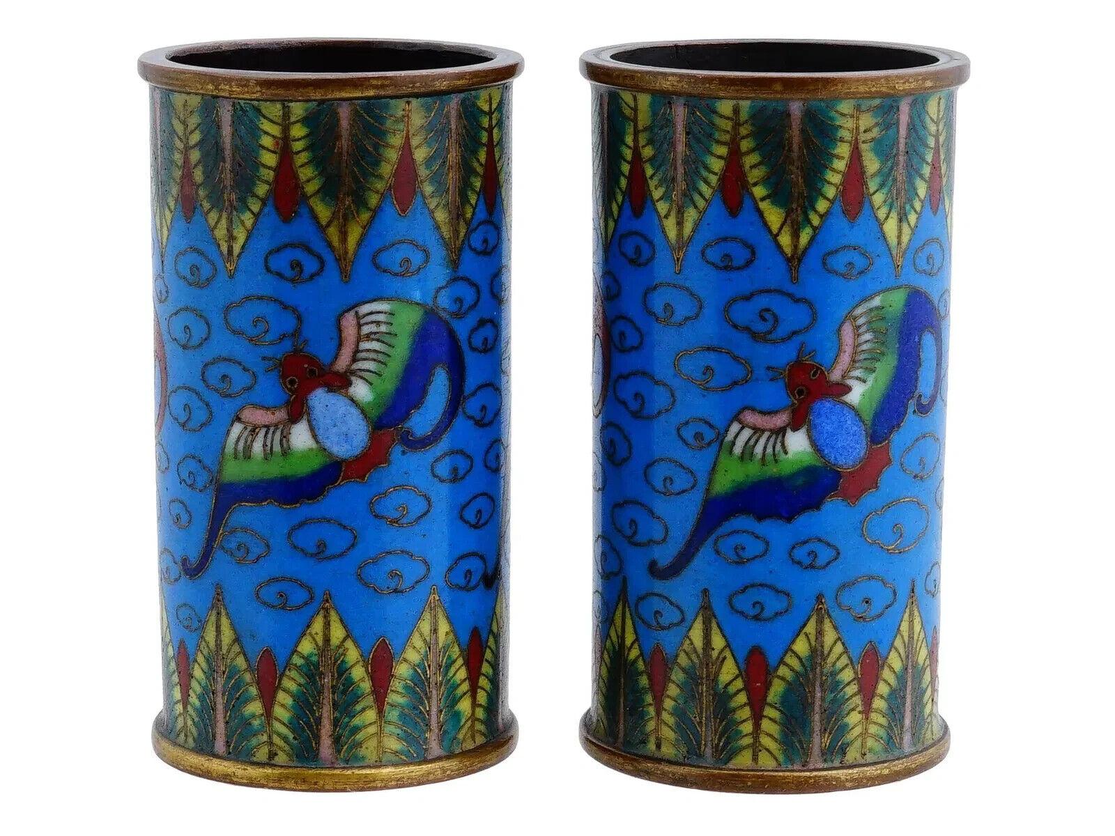 Cloisonné Anciennes brochettes chinoises émaillées cloisonnées avec battes en vente