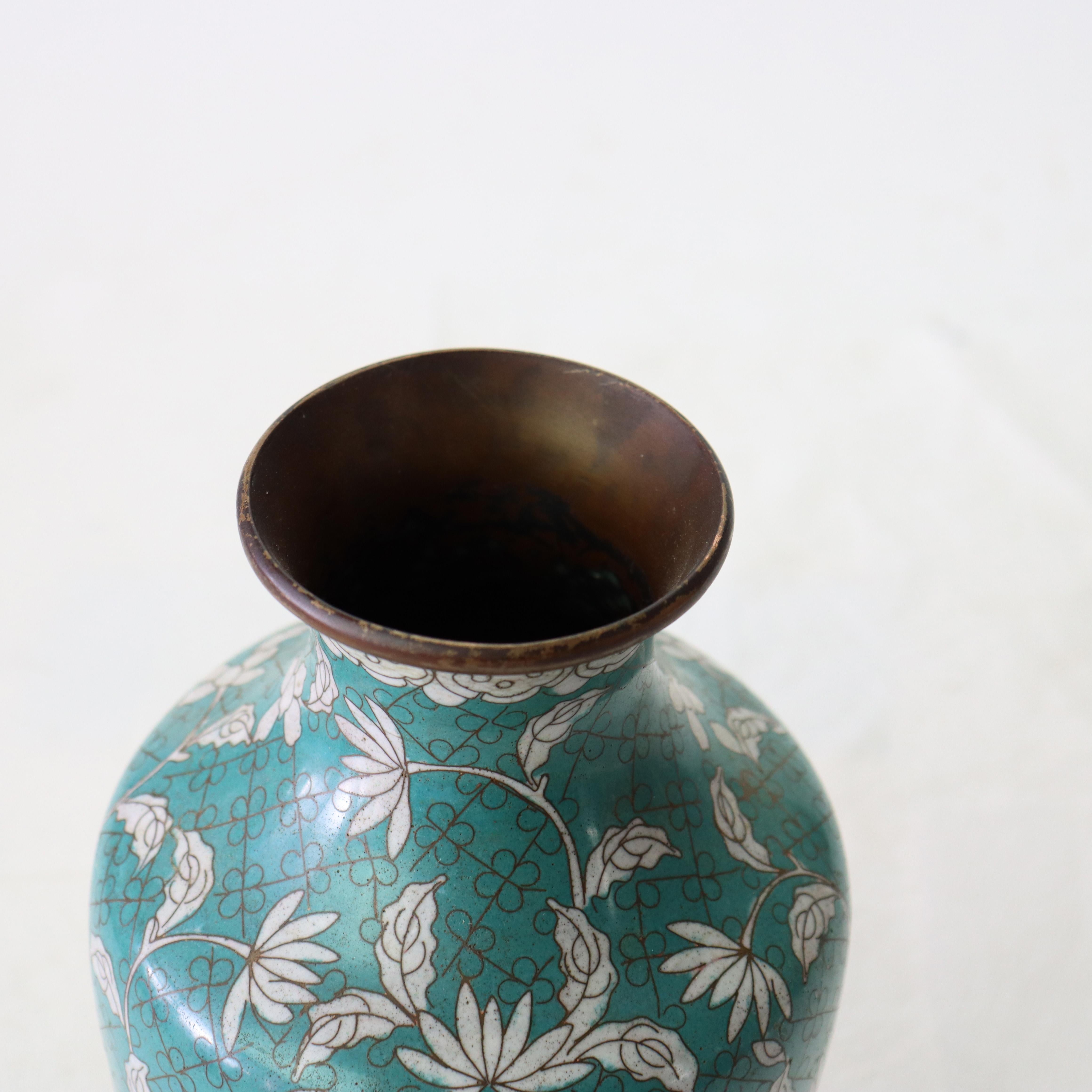 Métal Vase ancien en cloisonné émaillé de Chine C1920 en vente
