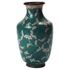Vase ancien en cloisonné émaillé de Chine C1920