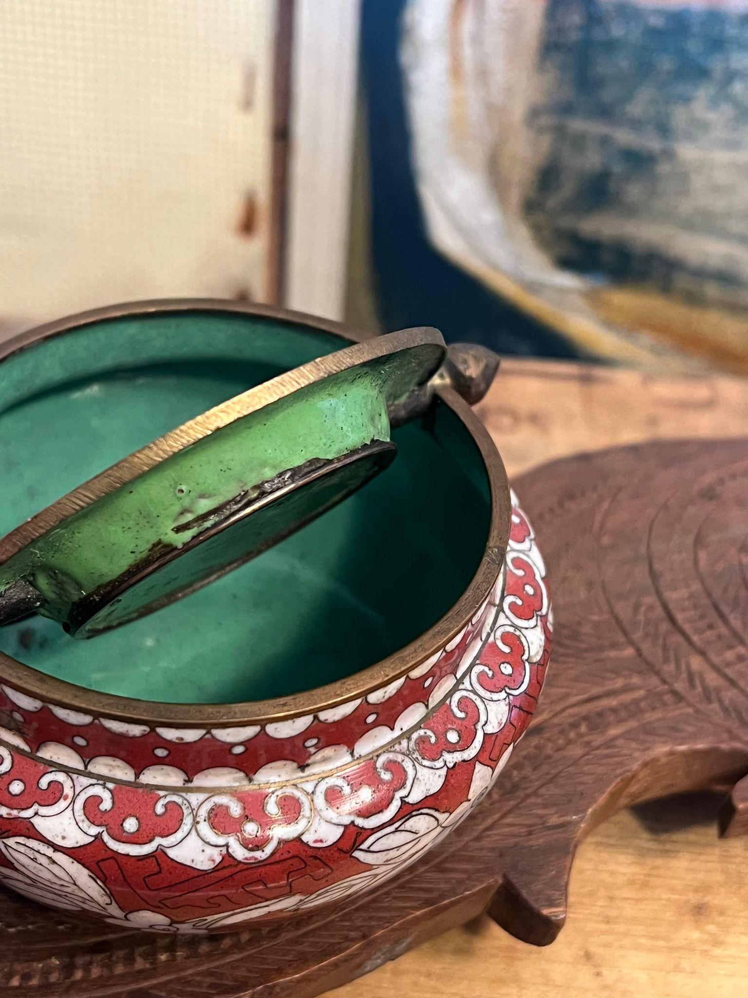 Metal Antique Chinese Cloisonné Flip top Astray.
