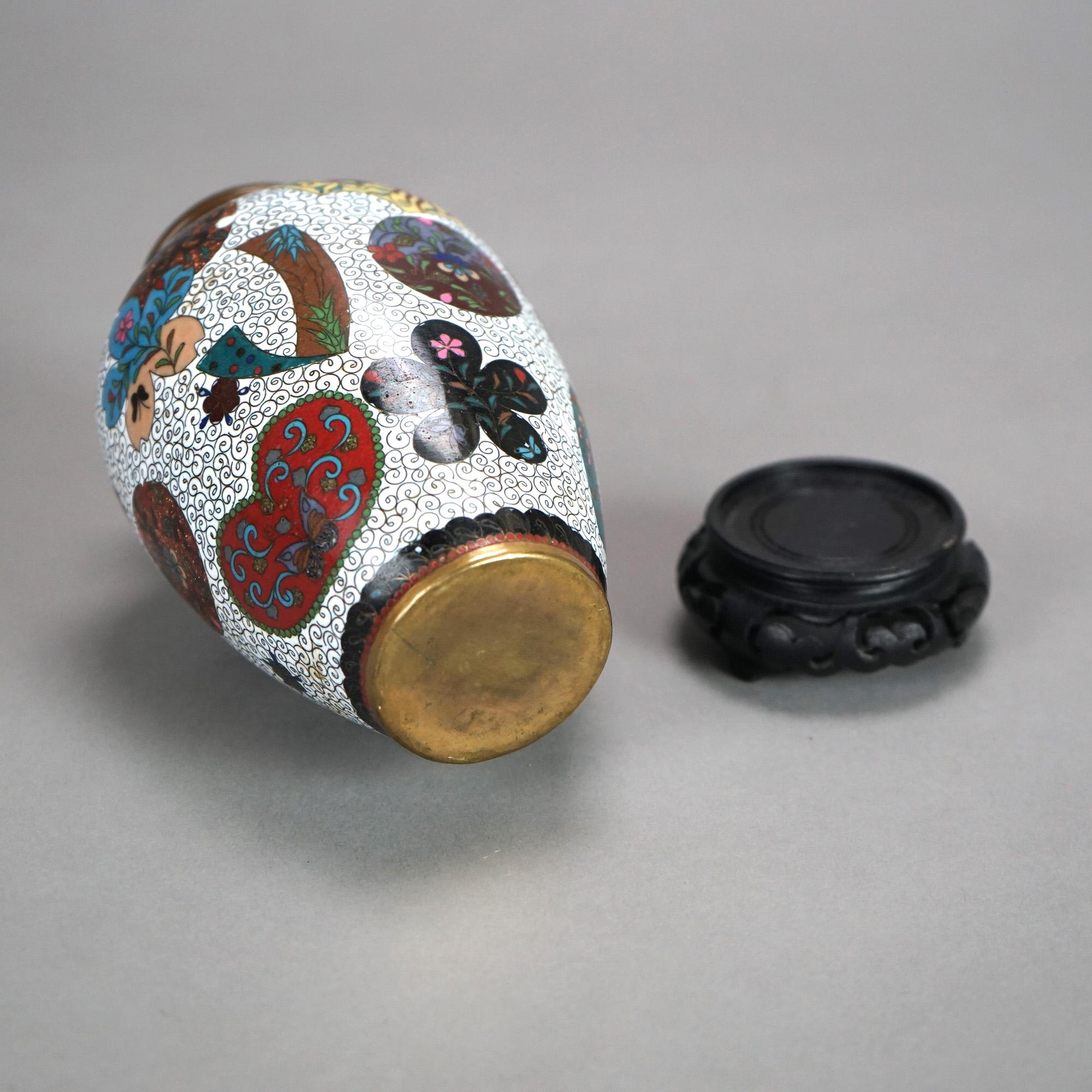 Antiguo Jarrón Chino de Cloisonné Floral Esmaltado sobre Base de Madera Dura C1920 Metal
