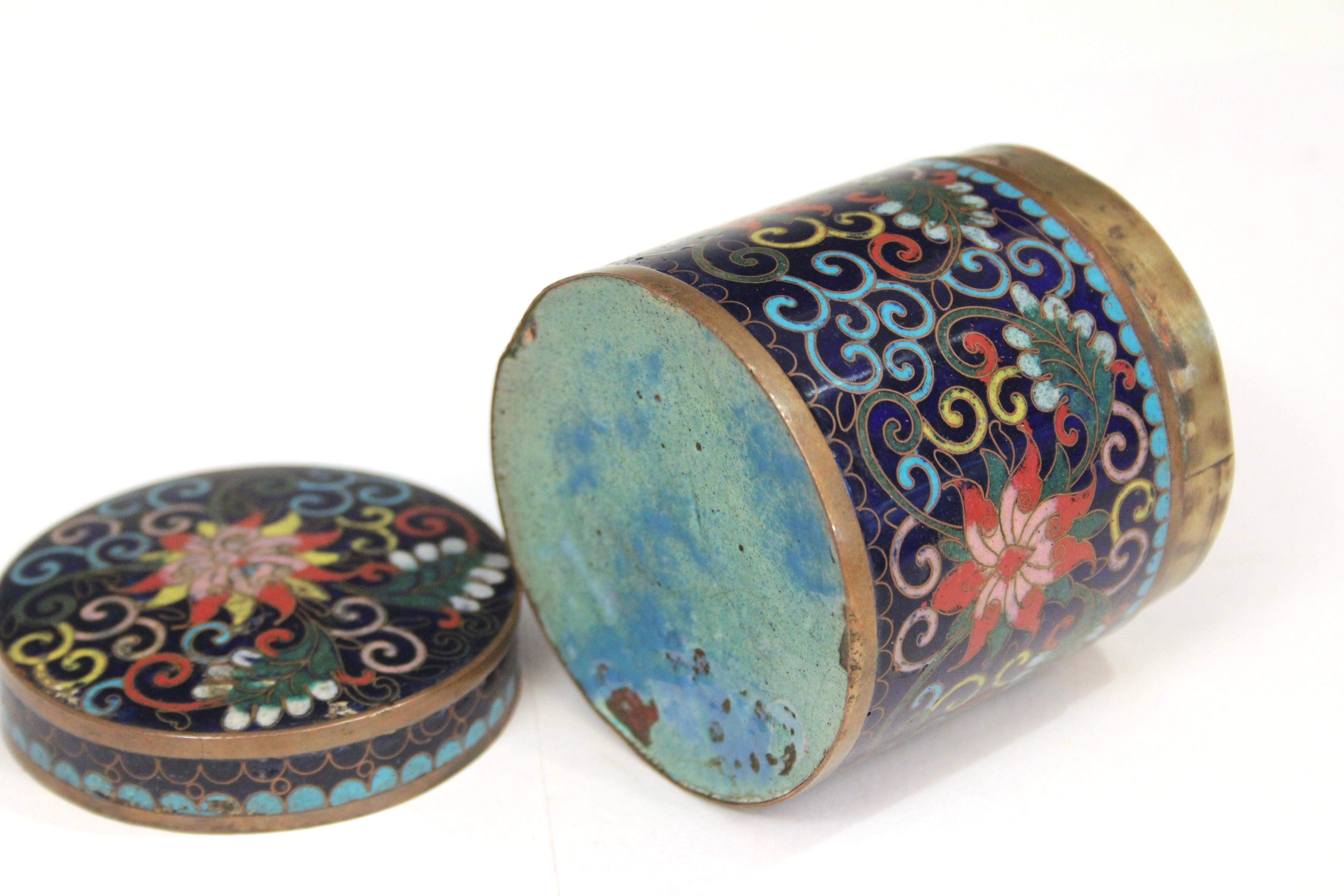 Antique Chinese Cloisonne Jar Box Cannister and Cover Copper Enamel In Fair Condition For Sale In Wilton, CT