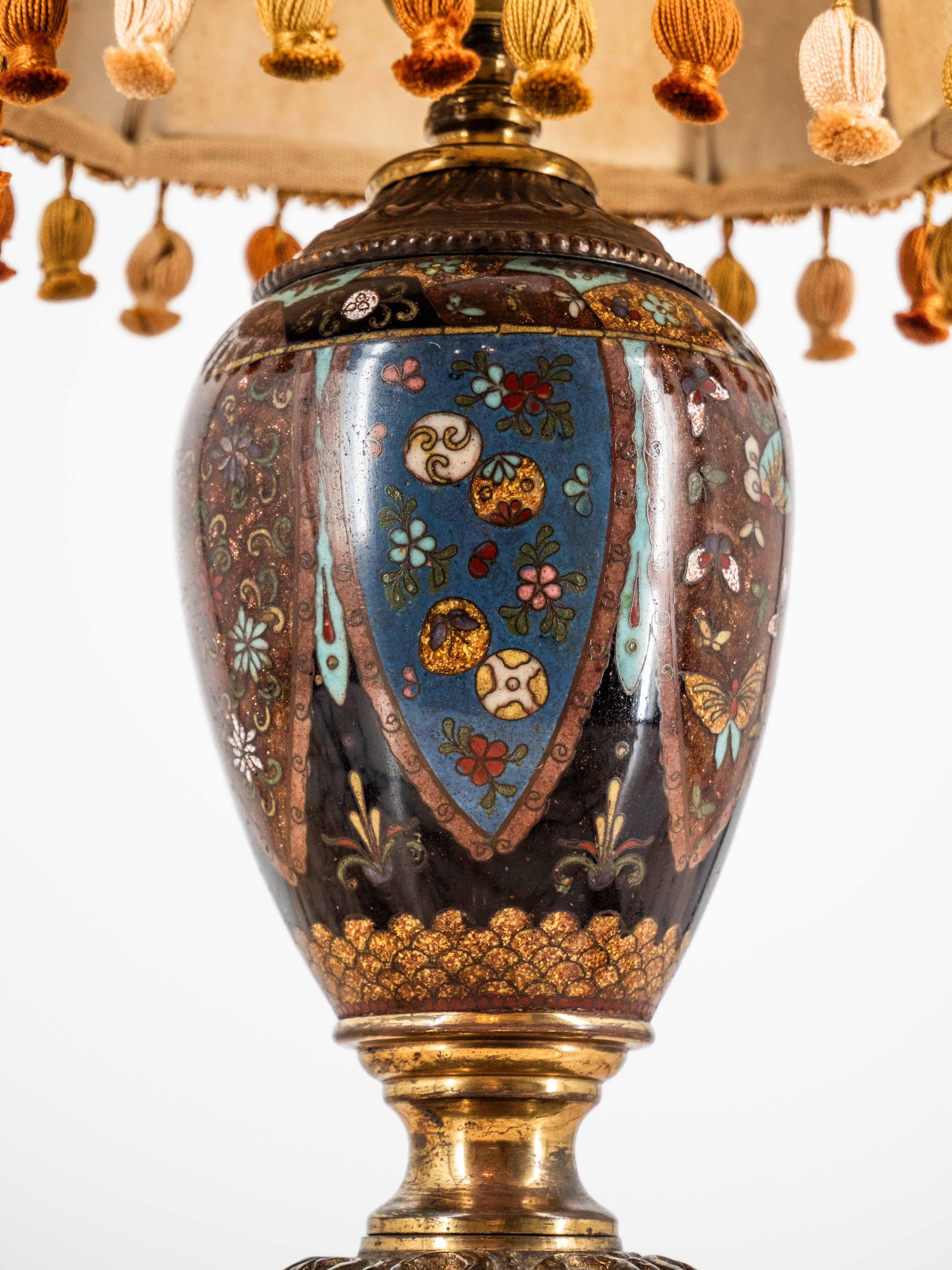 Antique Chinese Cloisonne table lamp In Good Condition For Sale In STRAČOV, CZ