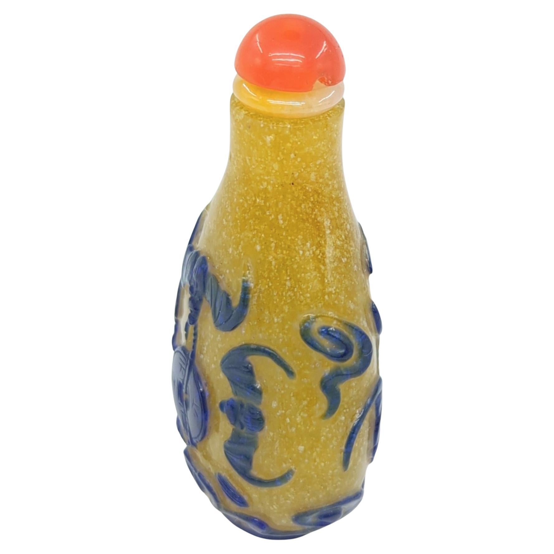 Antique Chinese Color Glass Overlay Snuff Bottle Bats Yellow Snowstorm Qing 19c In Good Condition For Sale In Richmond, CA