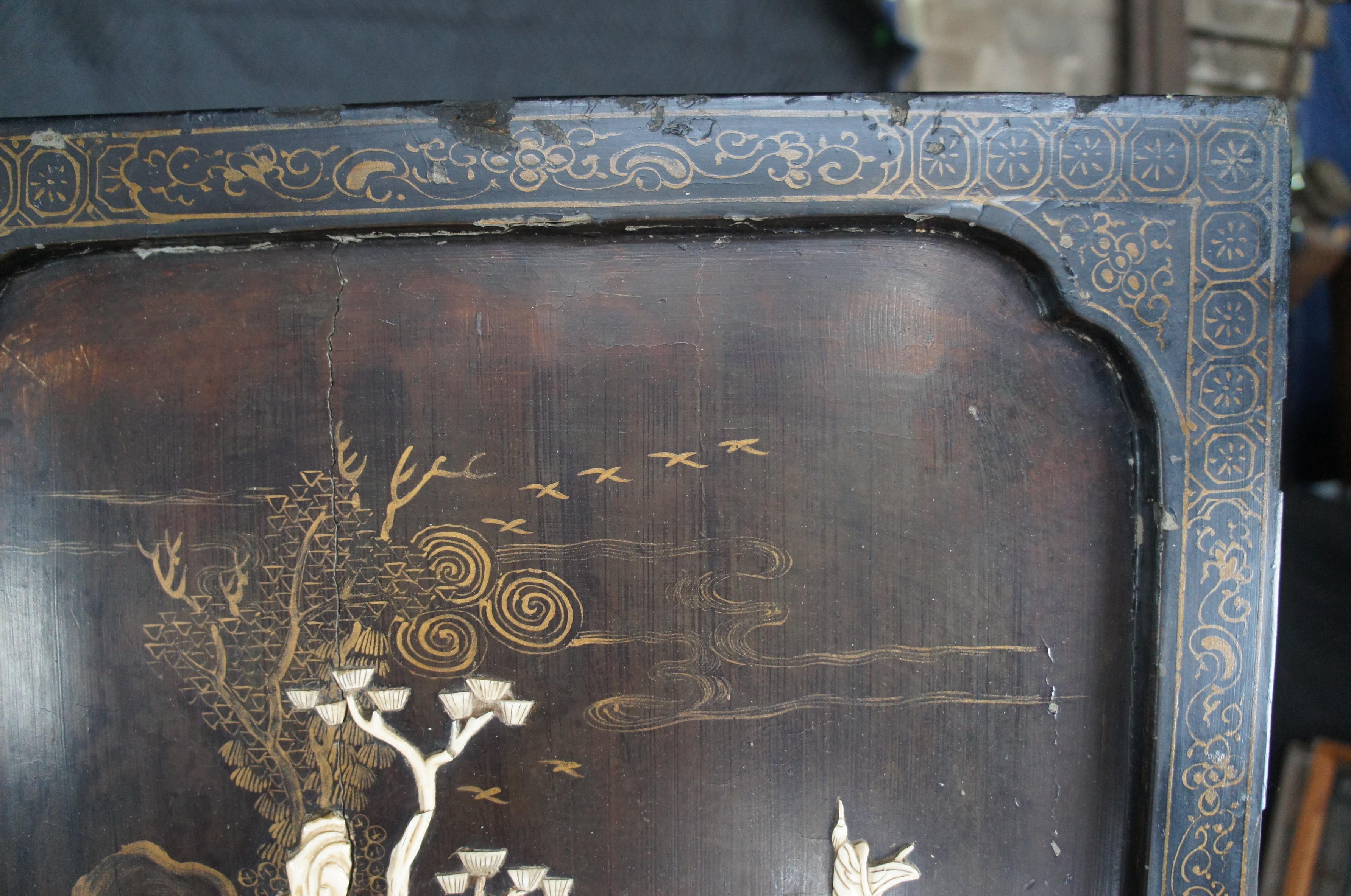 Écran pliant chinois ancien en laque noire ivoire peinte et sculptée de Coromandel en vente 3