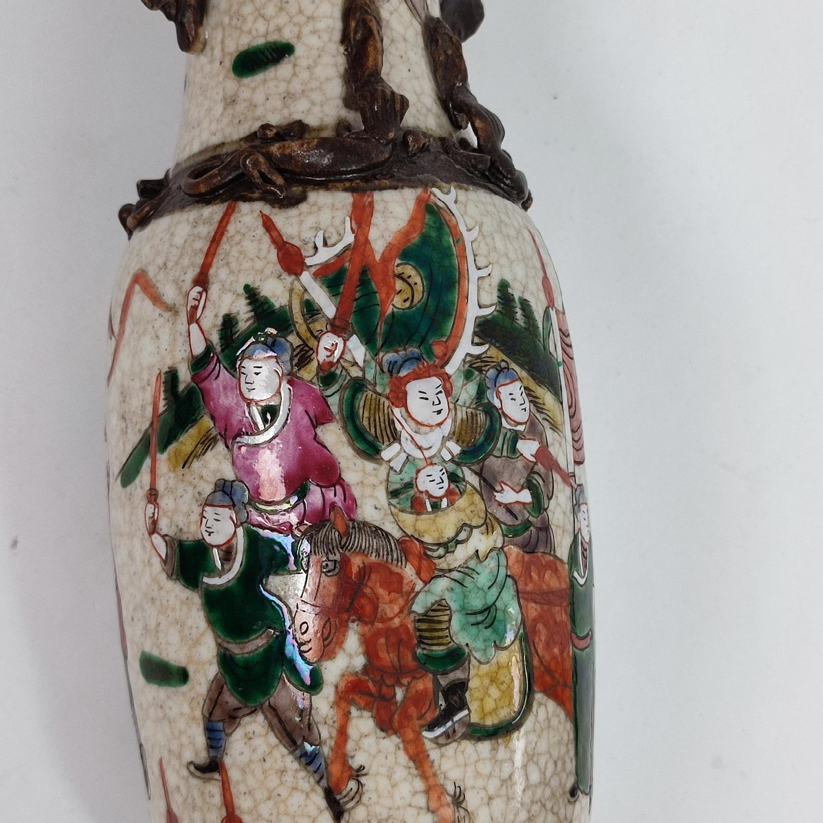 Antico vaso cinese in crackleware Guerrieri Decor in vendita 6