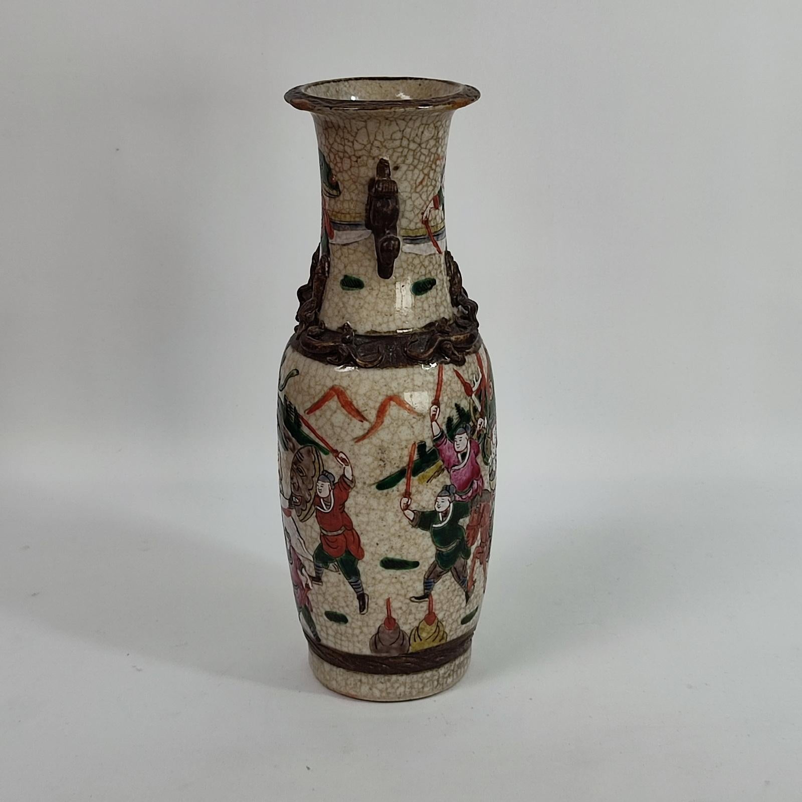 Antico vaso cinese in crackleware Guerrieri Decor In condizioni buone in vendita a Bochum, NRW