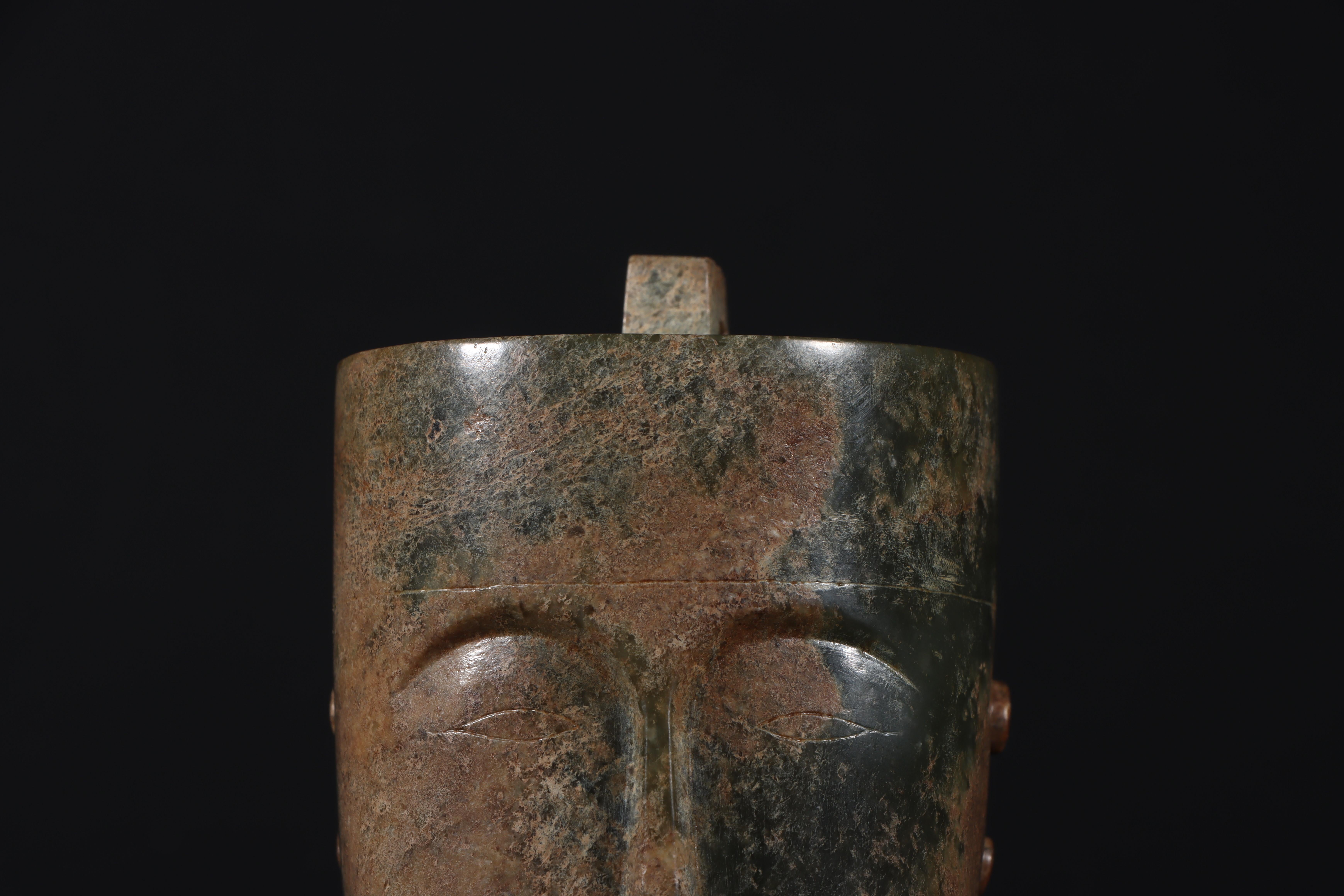 Antike chinesische kulturelle Buddha-Kopf-Skulptur aus Jade im Zustand „Relativ gut“ in 景德镇市, CN