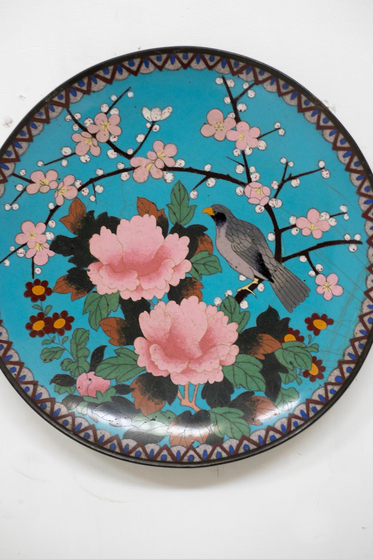 Antike chinesische dekorative Wandschale (Chinesisch) im Angebot