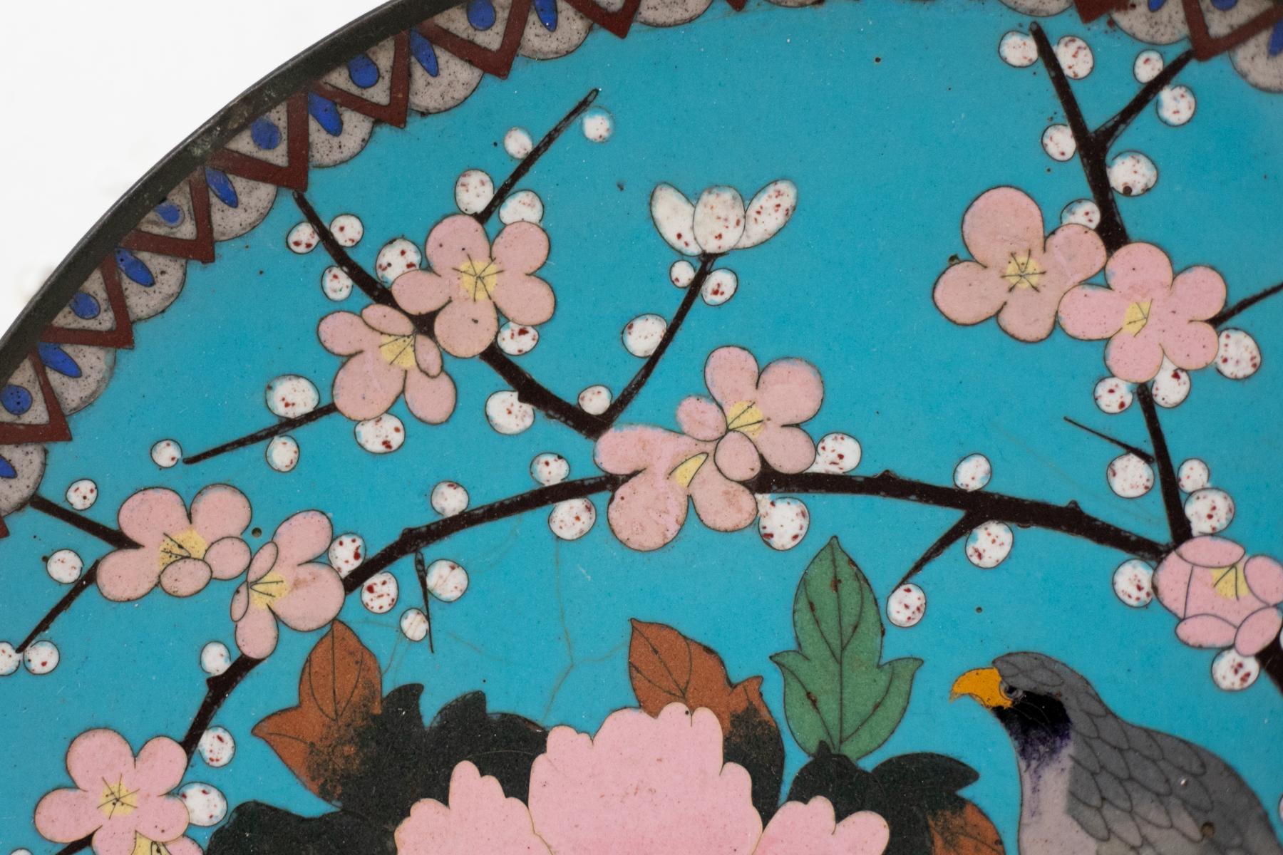 Antike chinesische dekorative Wandschale (Frühes 20. Jahrhundert) im Angebot