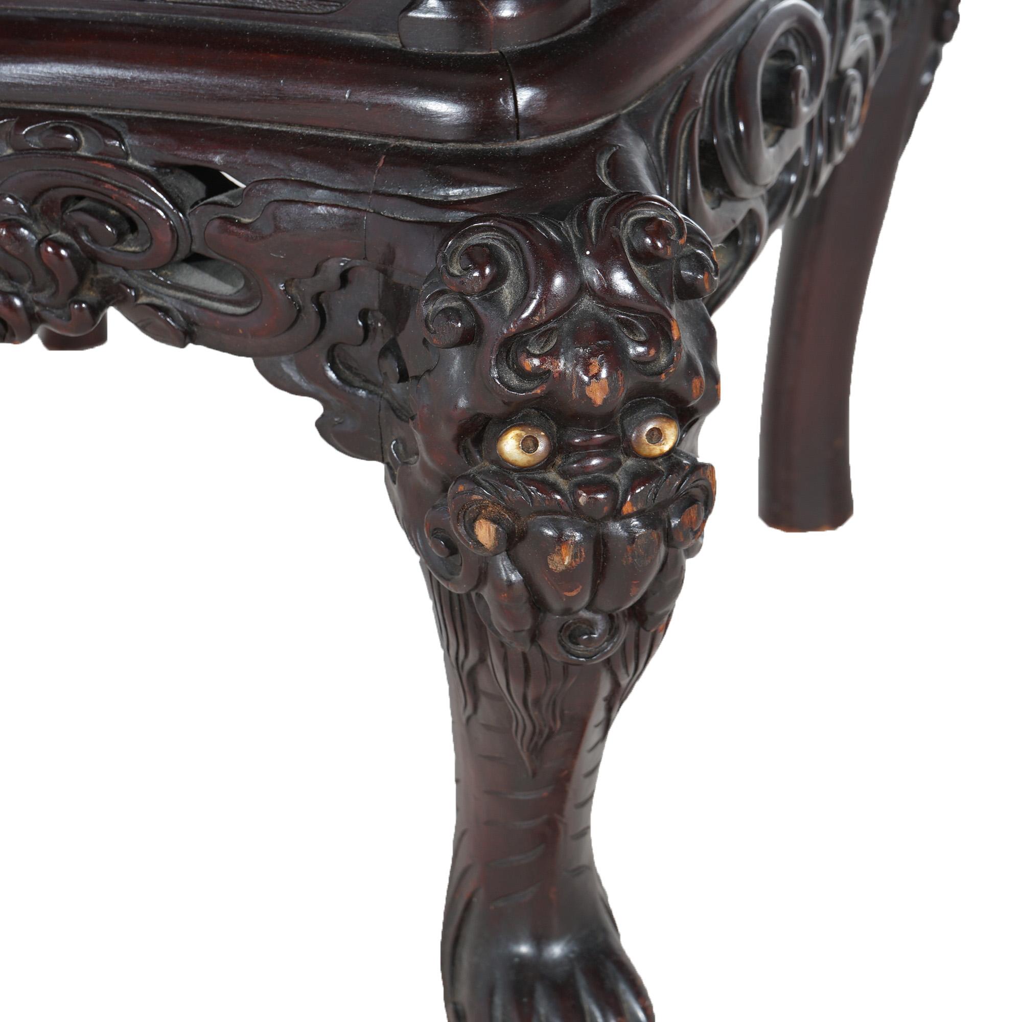 Antiker chinesischer tief geschnitzter, figürlicher Queen-Stuhl aus Rosenholz mit Drachen, um 1920 im Angebot 1