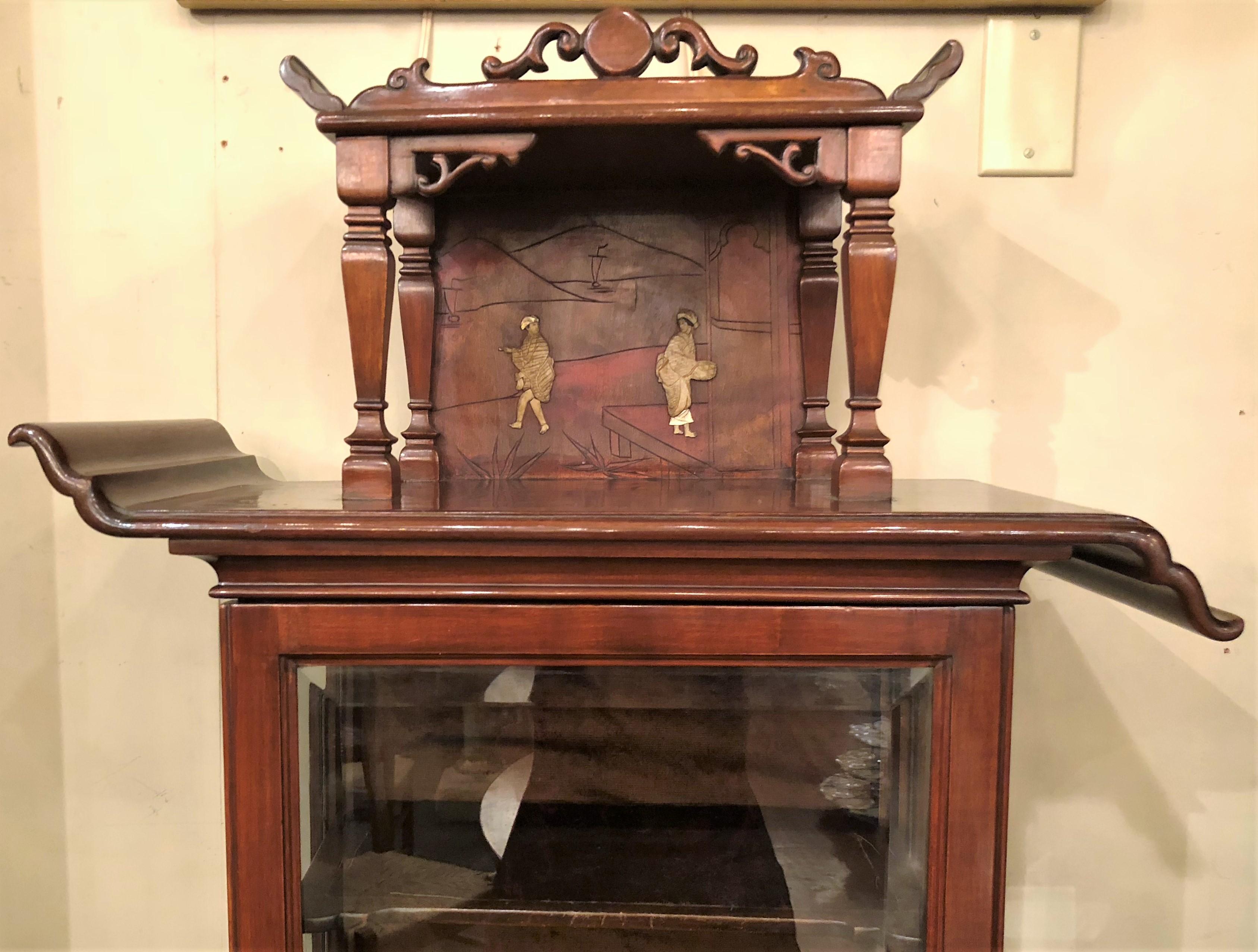 Antique Chinese Display Cabinet, 100 Years Old In Good Condition In New Orleans, LA
