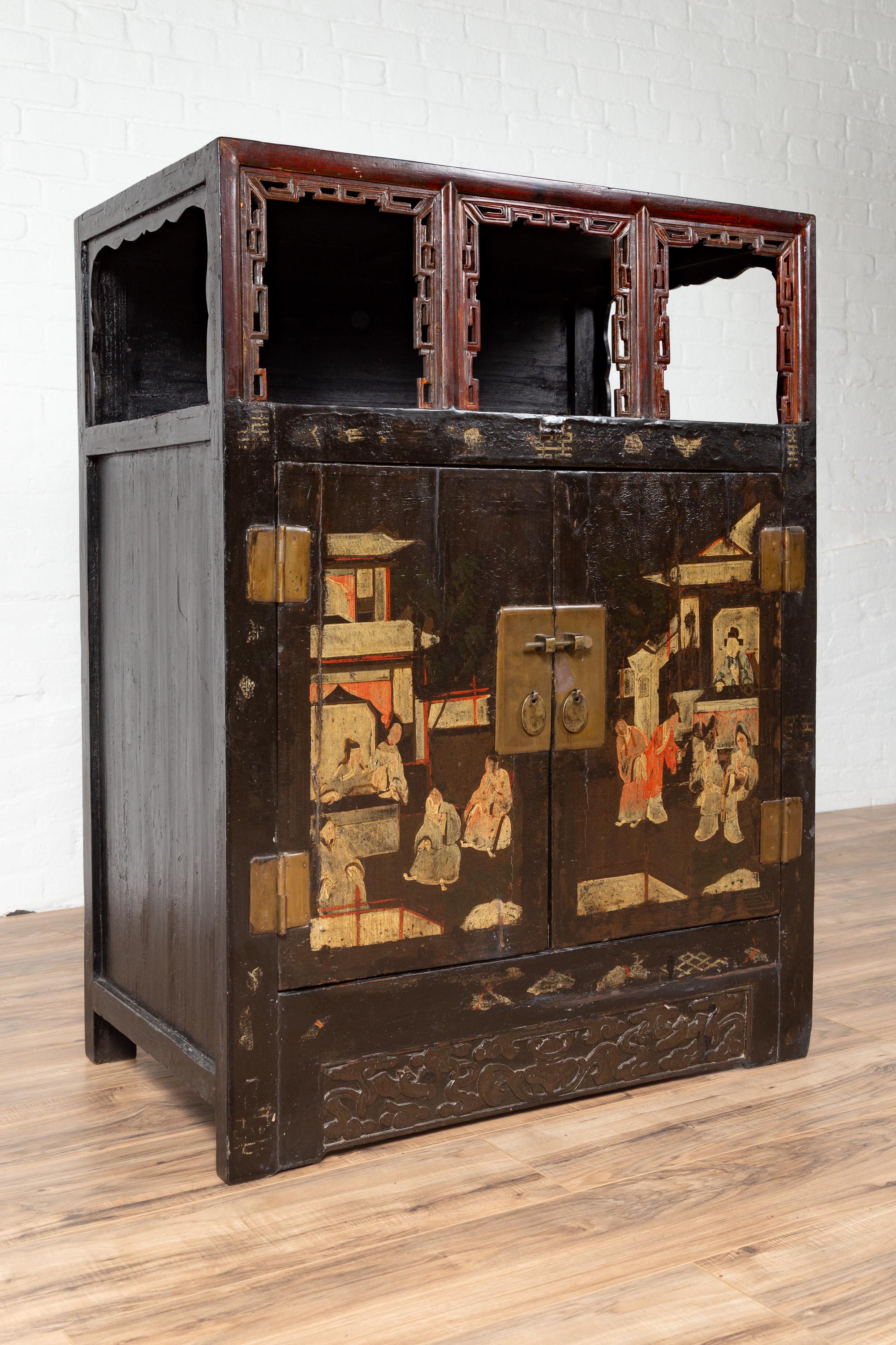 Antique Chinese Display Cabinet with Hand Painted Chinoiserie and Open Shelf For Sale 4