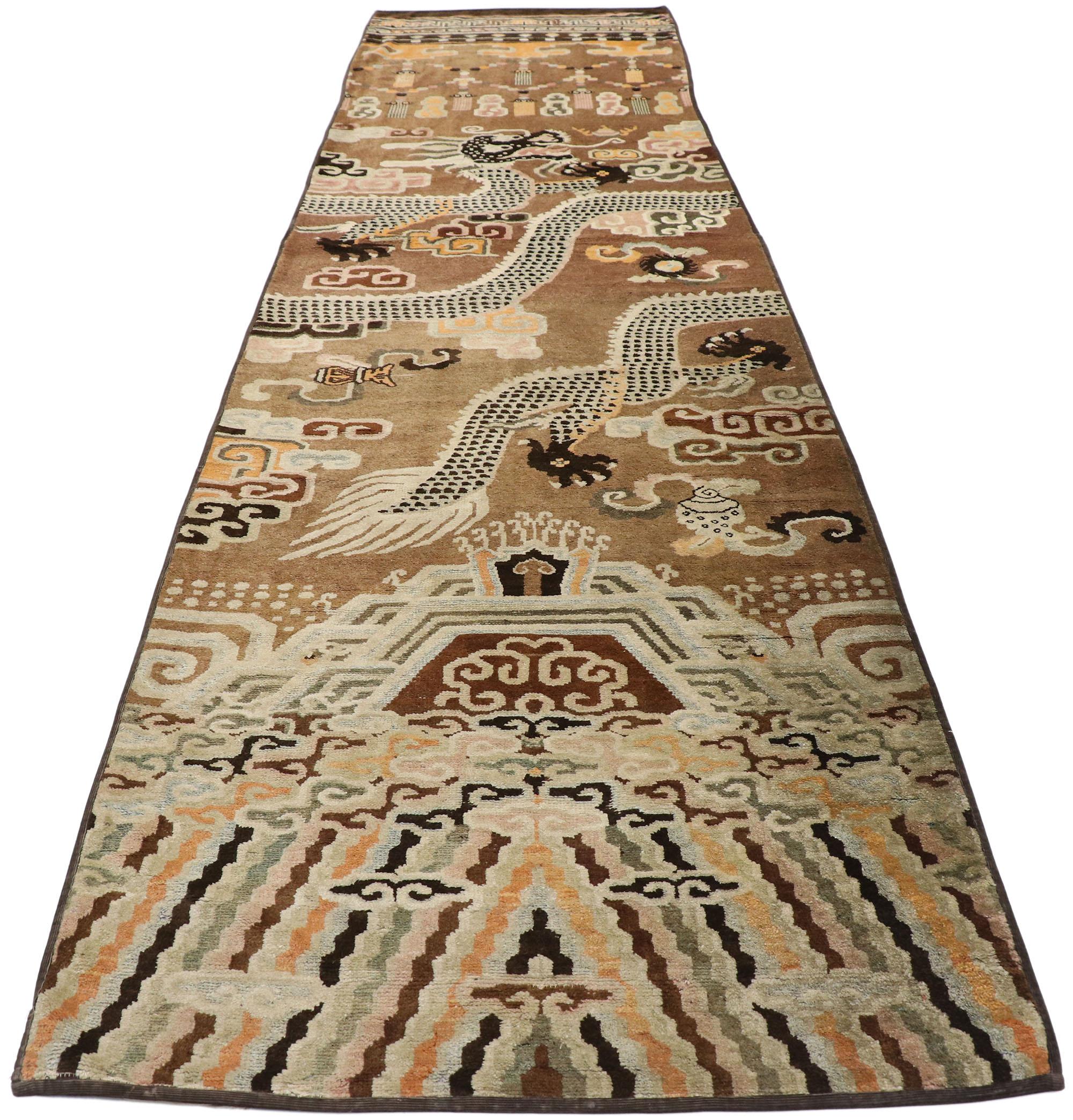 Art déco Ancien tapis Ningxia à poils longs avec dessin de dragon en vente
