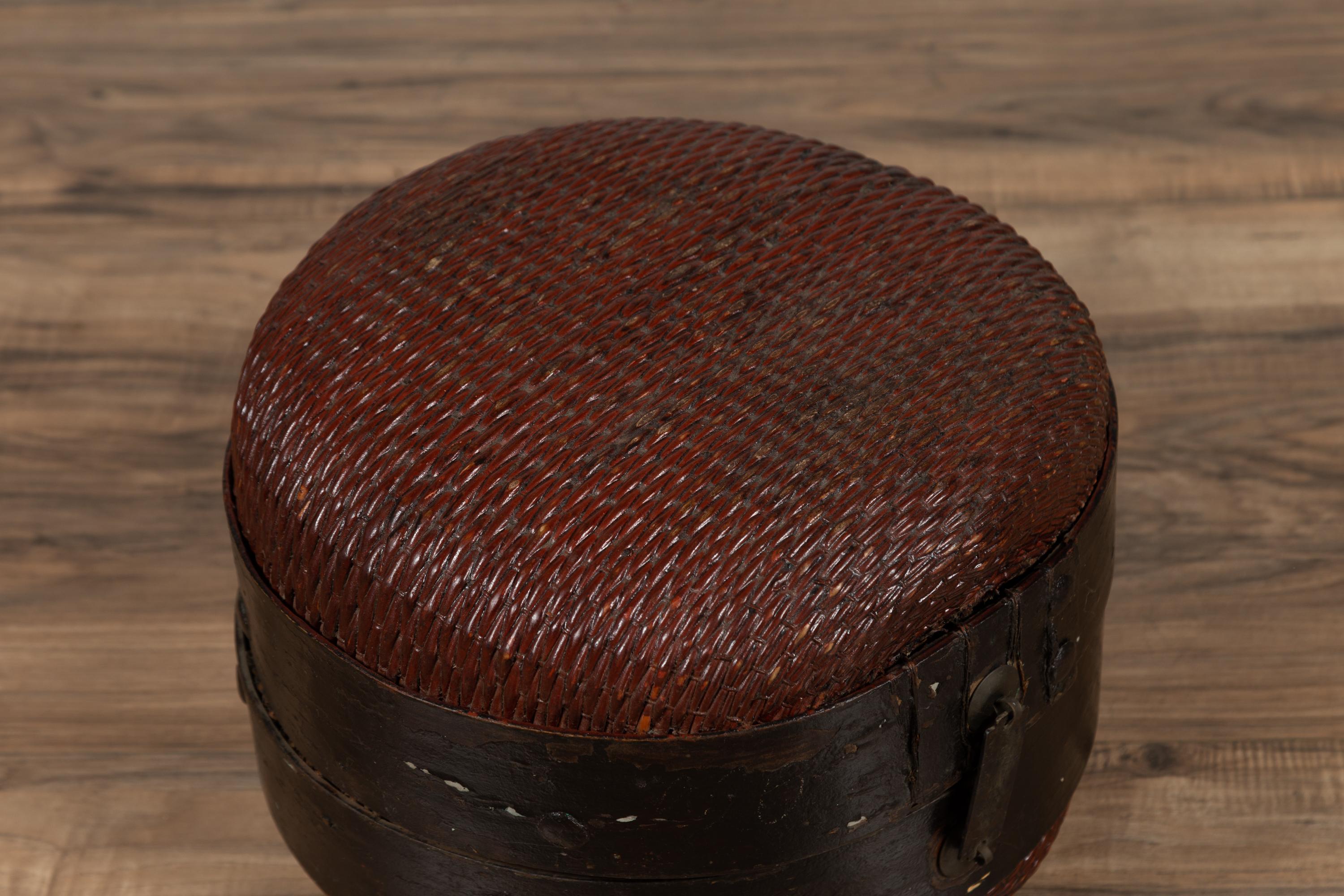 Antique Chinese Early 20th Century Rattan Hat Box with Weathered Patina In Fair Condition In Yonkers, NY
