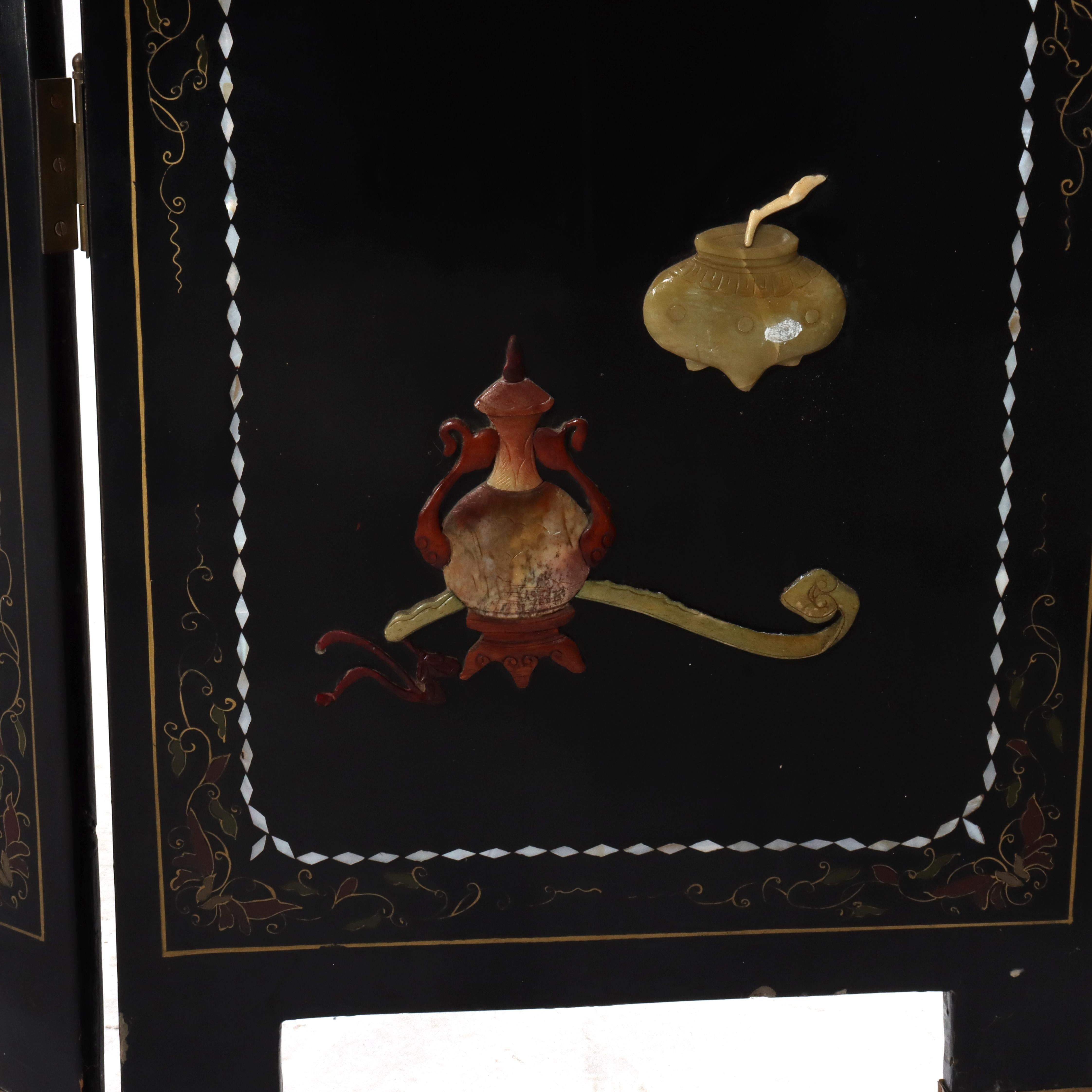 Antico paravento cinese ebanizzato a sei pannelli dell'inizio del XX secolo in vendita 9