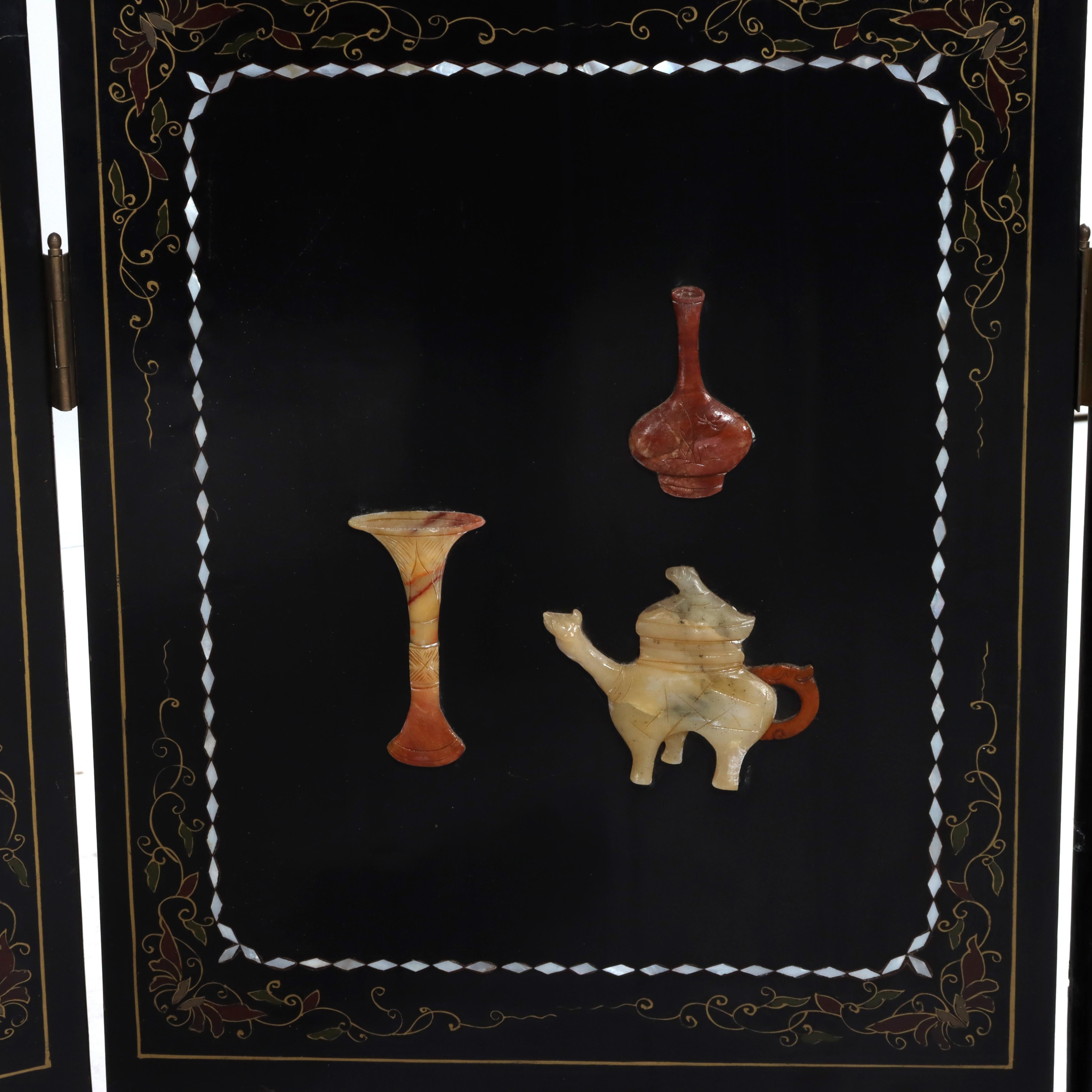 Antico paravento cinese ebanizzato a sei pannelli dell'inizio del XX secolo in vendita 10