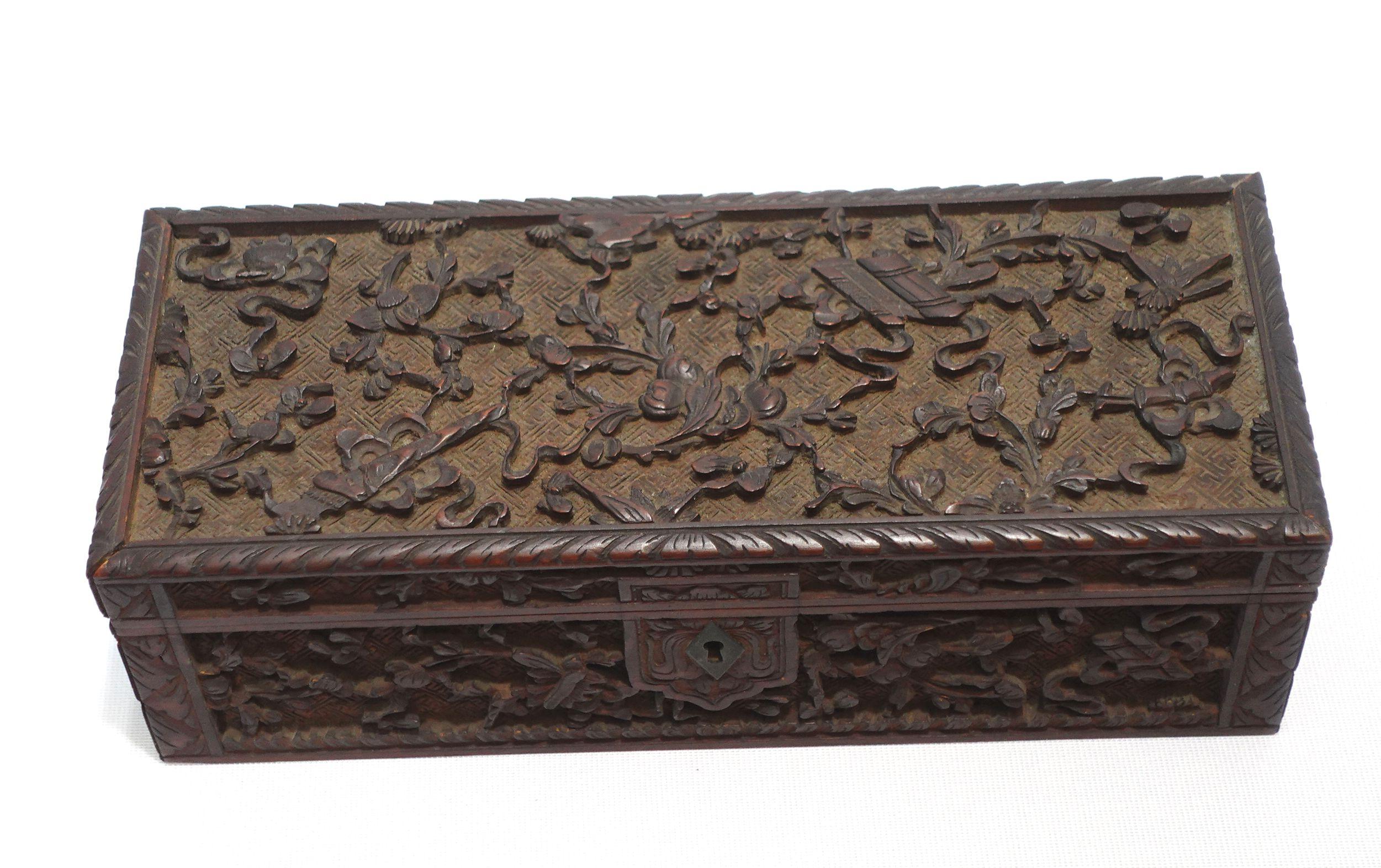 Chinese elaborately Relief carved glove box with original hinges and lock, no key, no damage or cracks, 
9 ¾” w. x 3 ¾” d x 3” h. 

Notes: Very good condition

 