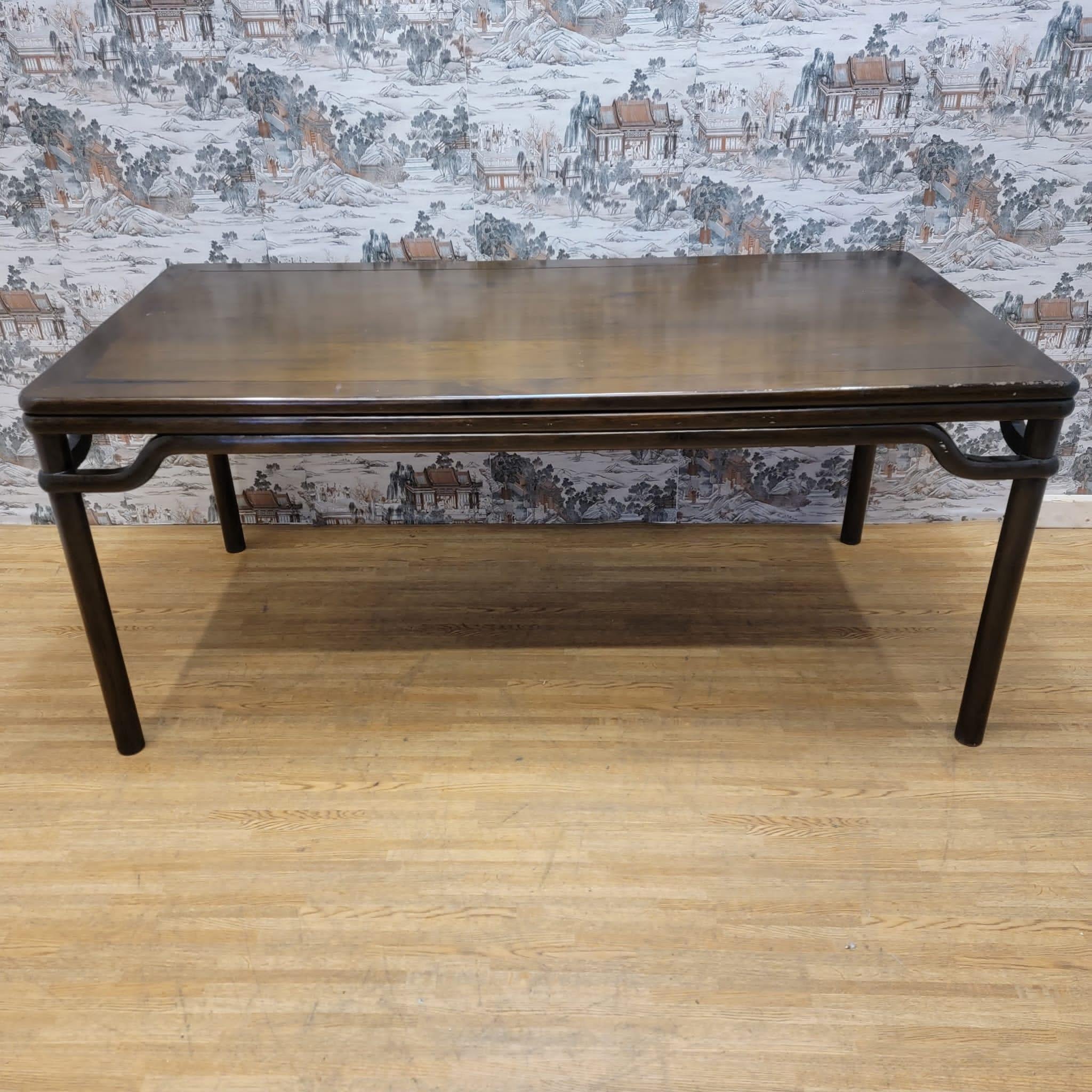 Antique Chinese Elm Humpback Stretcher Altar Table with Original Color and Patin In Good Condition For Sale In Chicago, IL