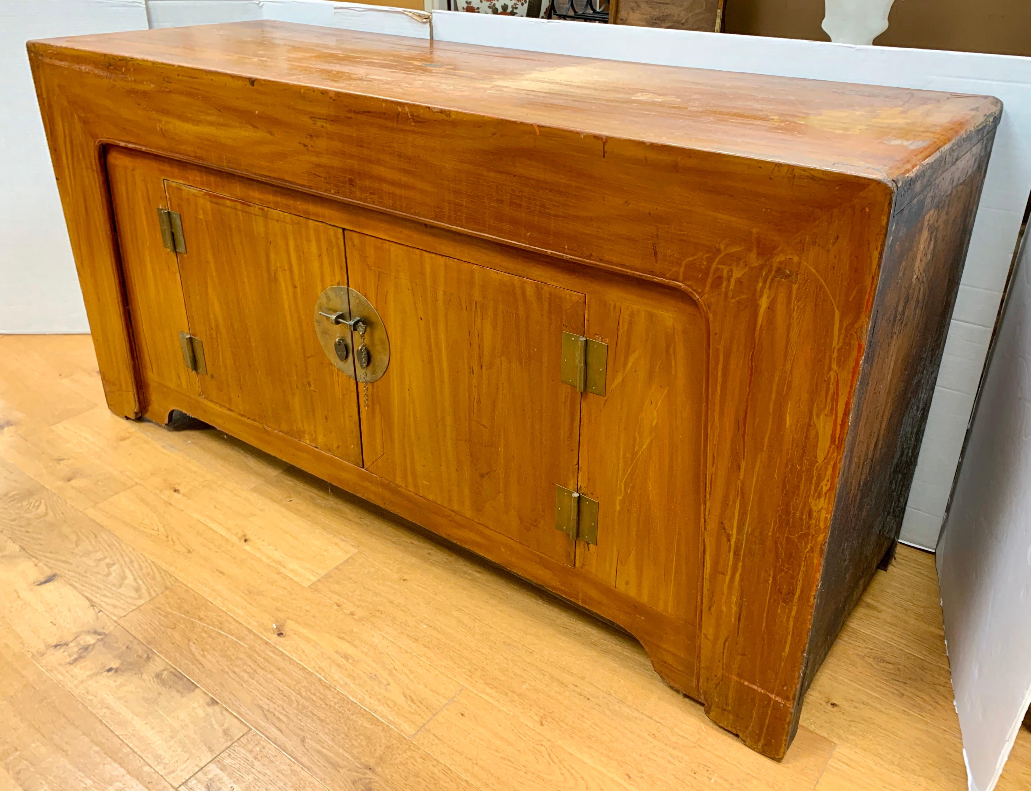 Late 19th Century Chinese Elmwood Credenza Sideboard Buffet Cabinet In Good Condition In West Hartford, CT