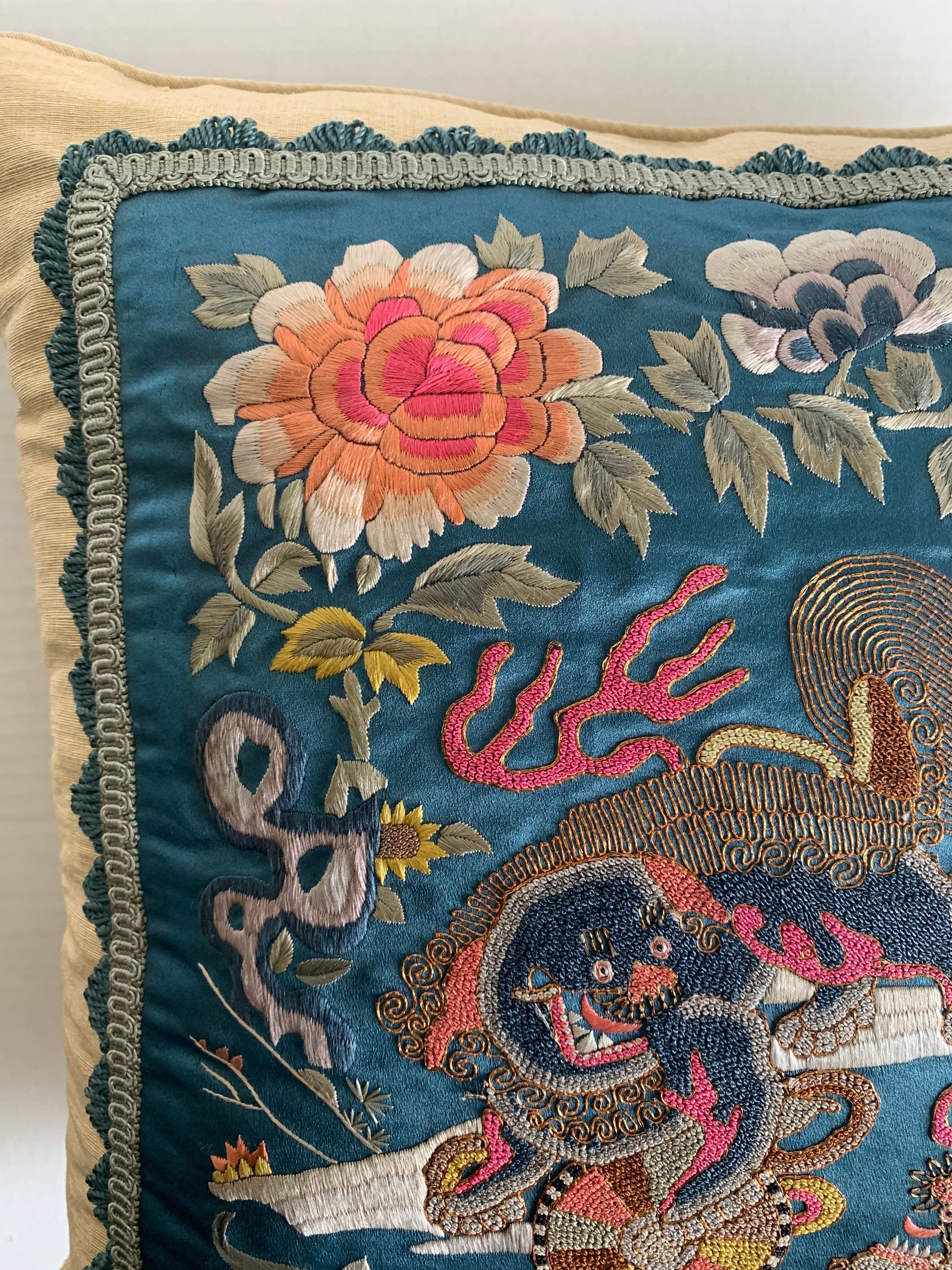 Antique Chinese Embroidered Foo Dog Textile Custom Pillow In Good Condition In Stamford, CT