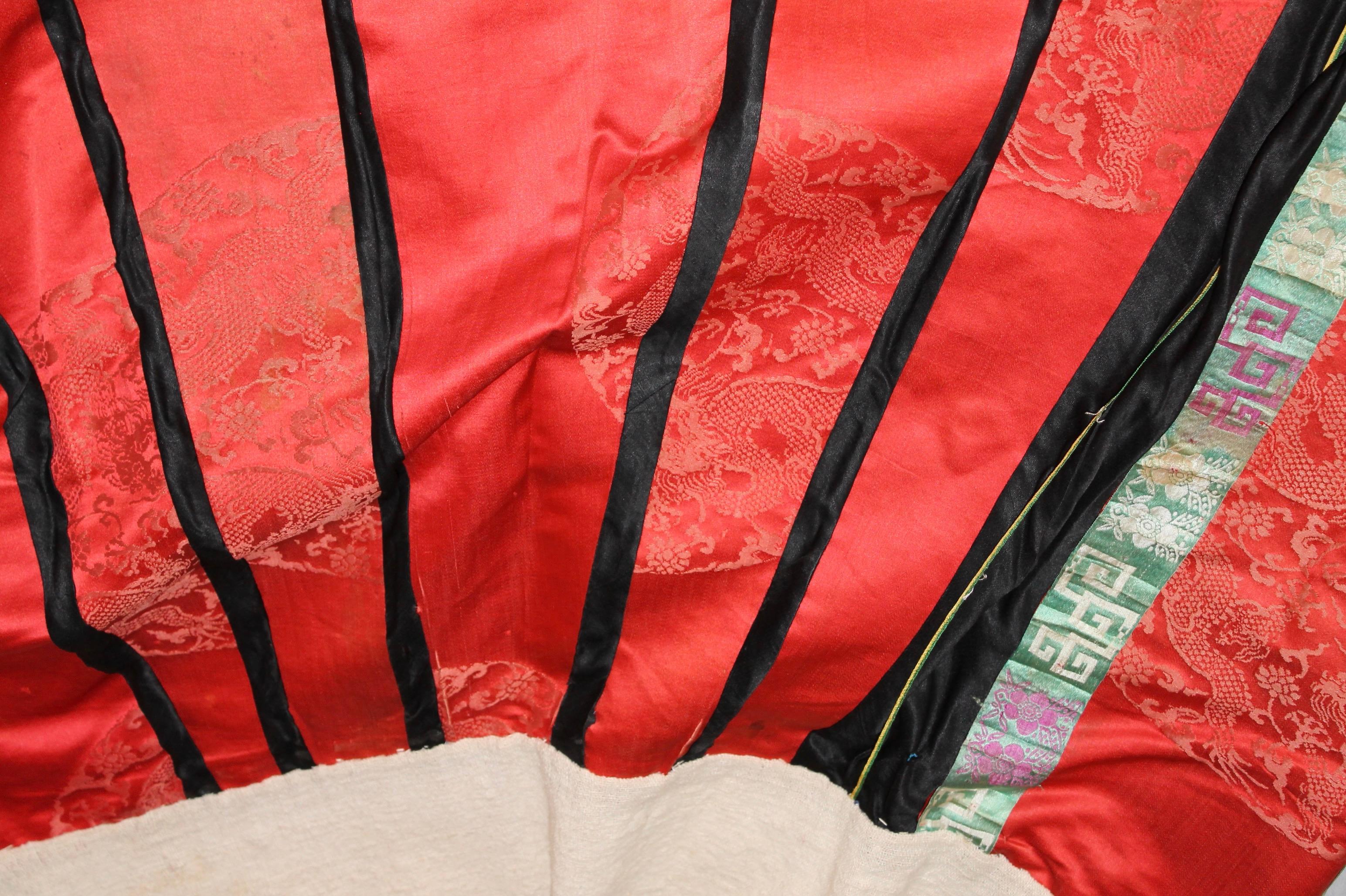 Women's Antique Chinese Embroidered Silk Wedding Skirt For Sale