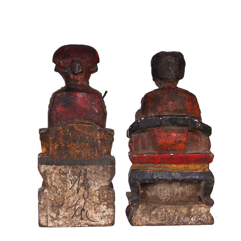 Antike chinesische Kaiser und Kaiserin Statuen aus Holz (Handgeschnitzt) im Angebot