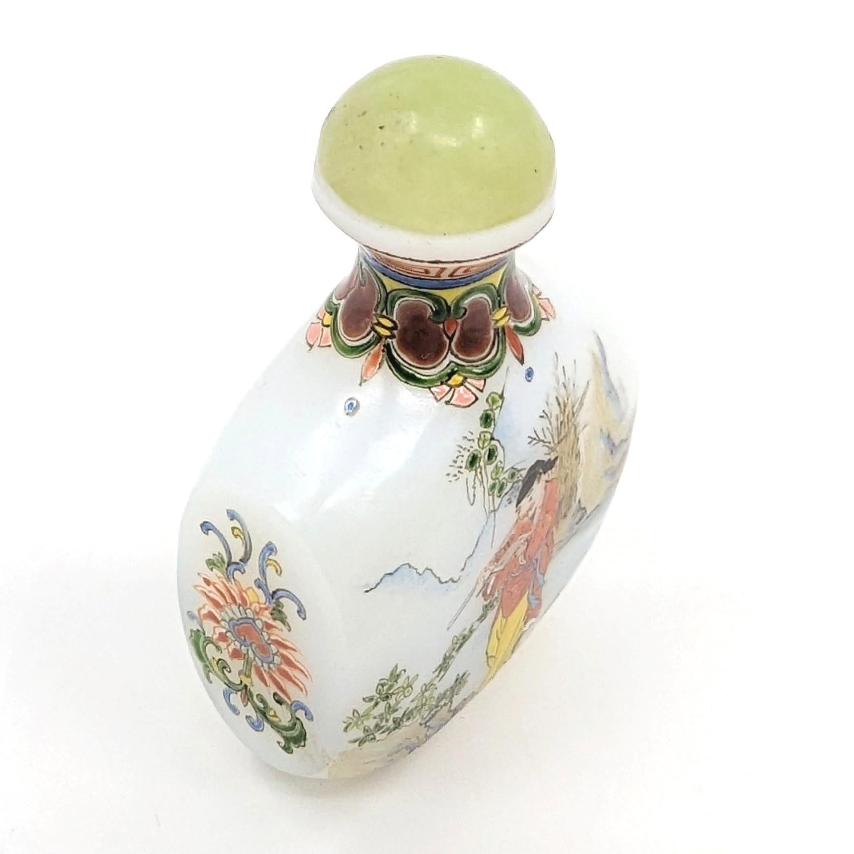 Women's or Men's Antique Chinese Enameled White Glass Snuff Bottle Guyuexuan Mark 20c Republic For Sale