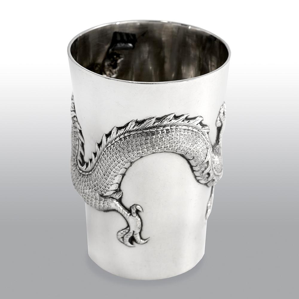 Antique Chinese Export 20th Century Solid Silver Dragon Beaker In Good Condition In Uckfield, Sussex