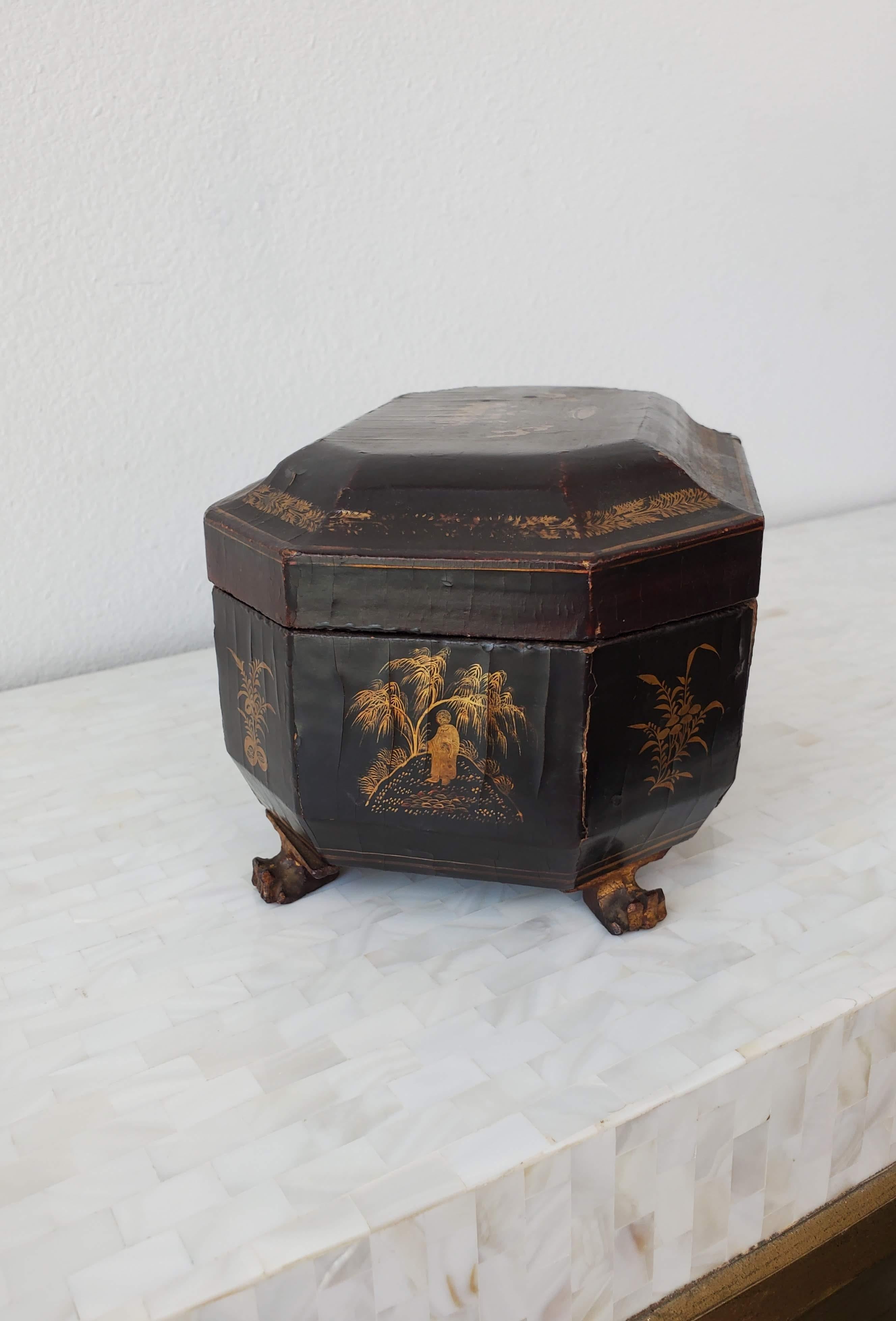 Antique Chinese Export Black Lacquer Tea Caddy  For Sale 6
