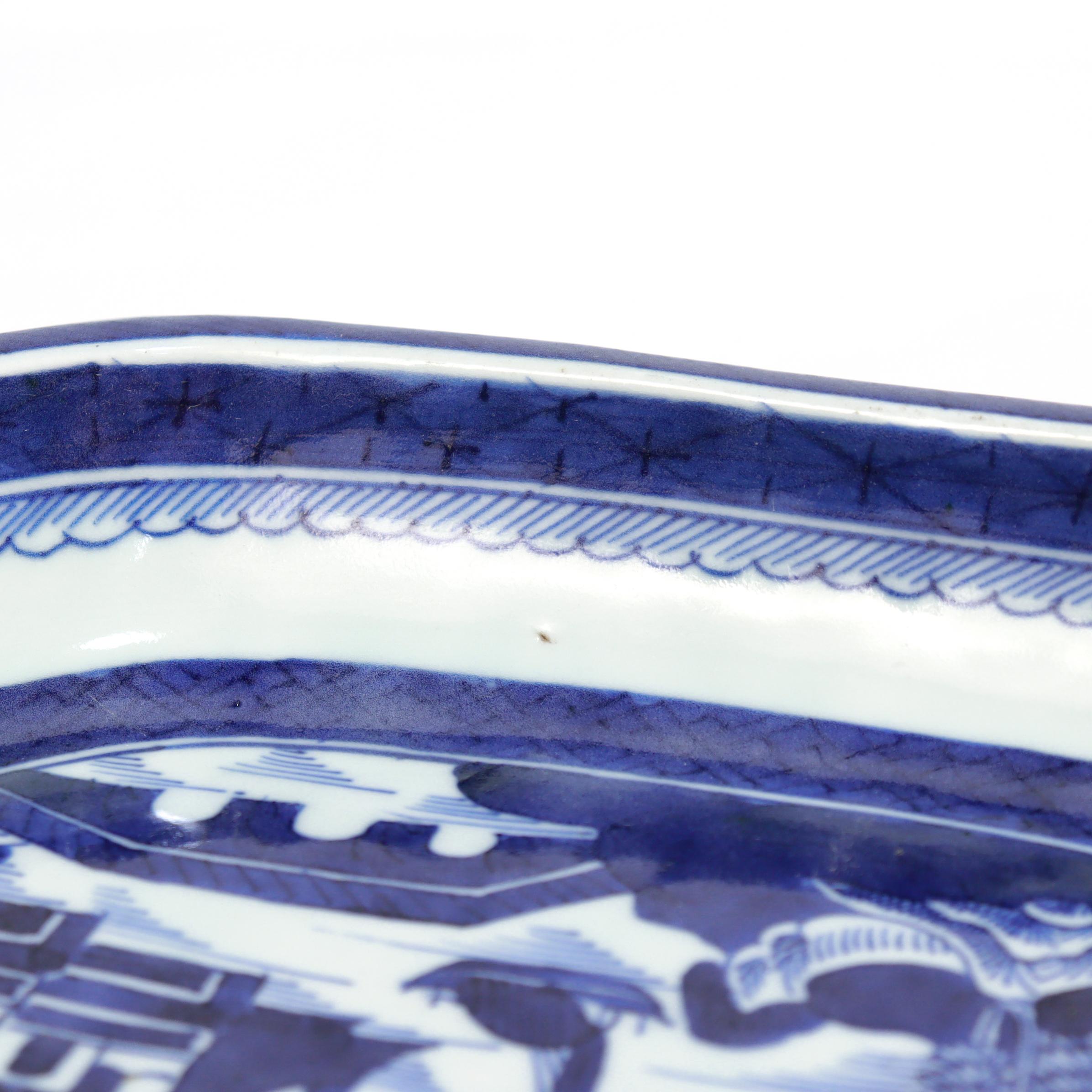 Bol en porcelaine de Canton bleu et blanc exporté de Chine en vente 2