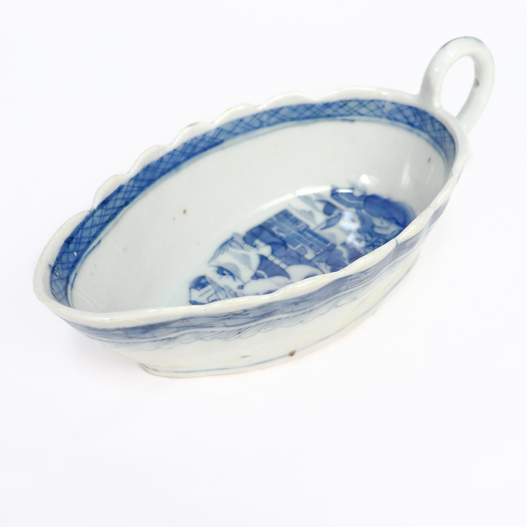 Antique Chinese Export Blue & White Canton Porcelain Gravy or Sauce Boat For Sale 4